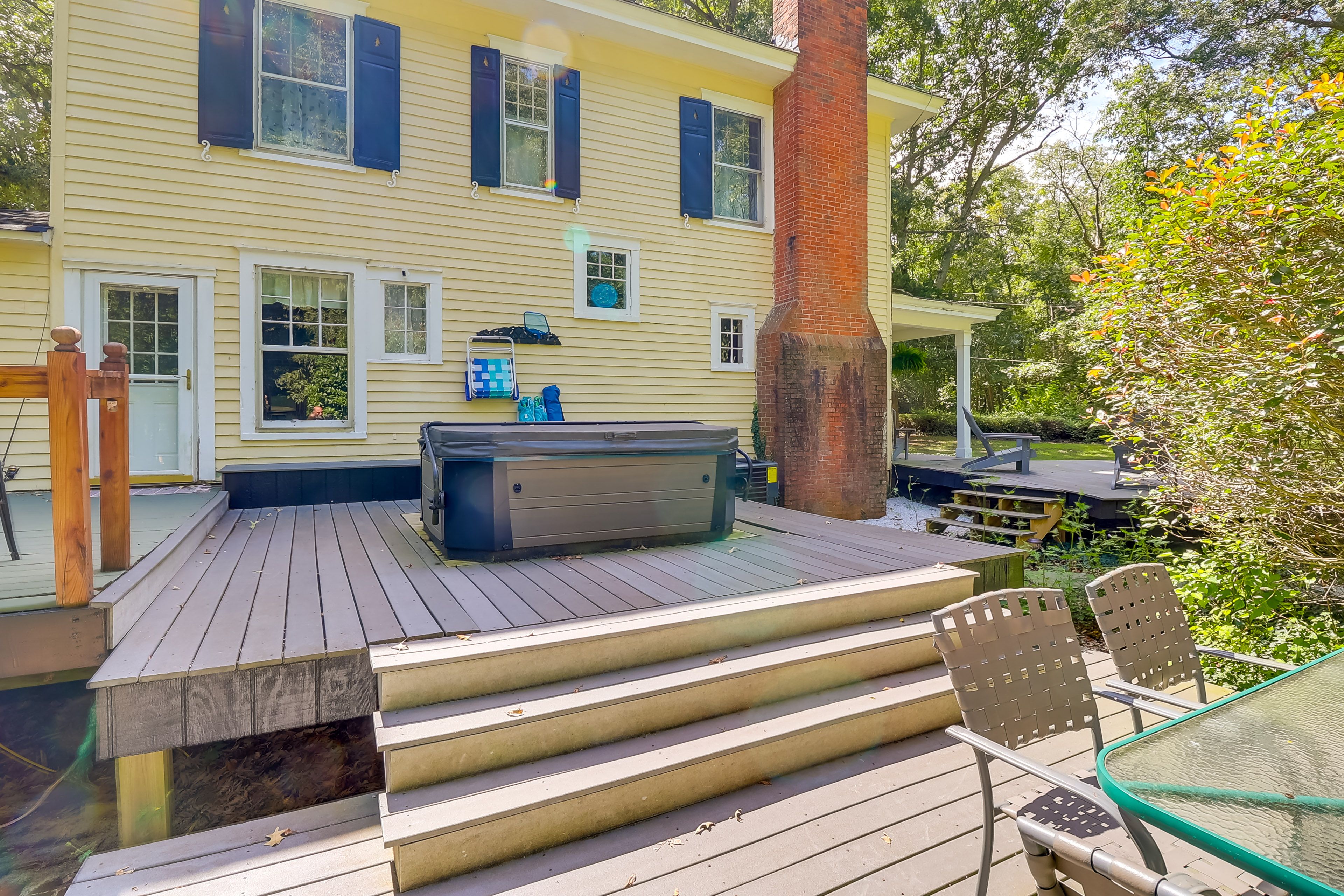 Millington Vacation Rental | 7BR | 3BA | Stairs Required | 3,200 Sq Ft