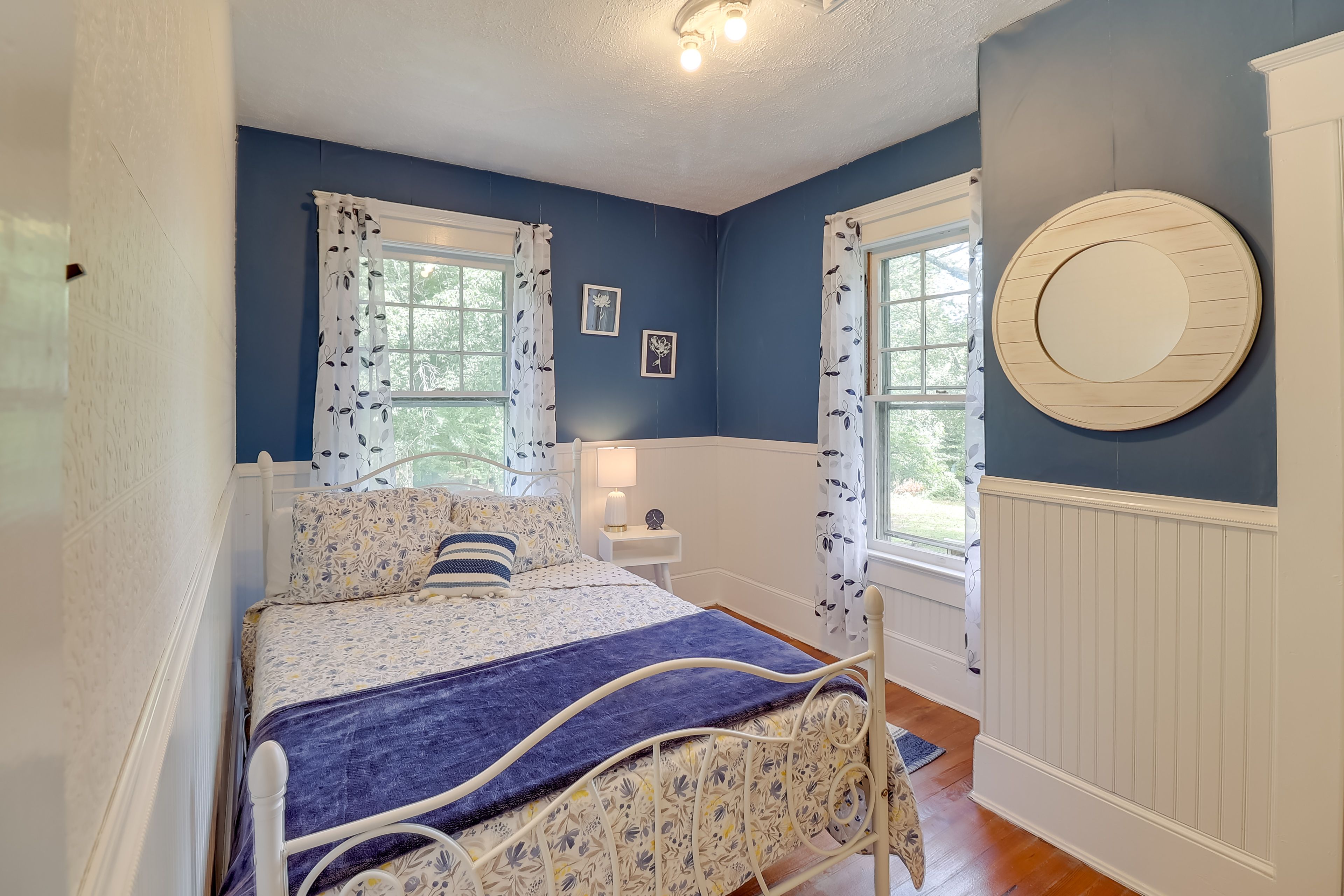 Bedroom 3 (Main House) | Full Bed