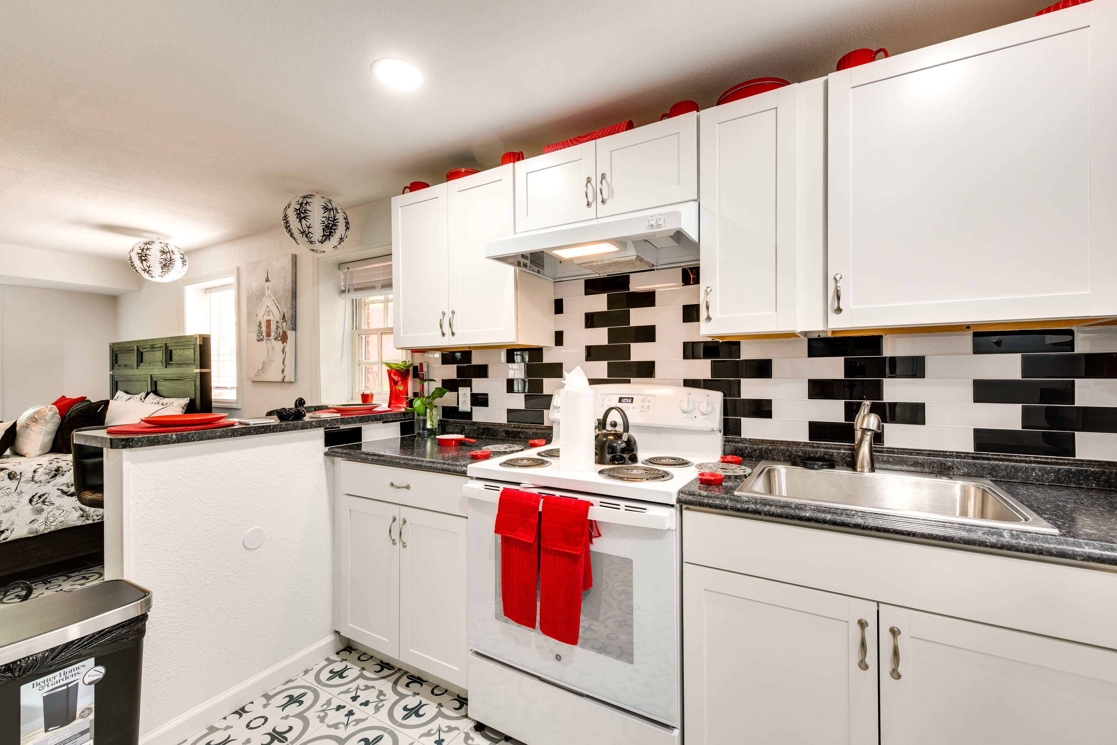 Kitchen | Blender | Toaster | Dishware & Flatware | Cooking Basics