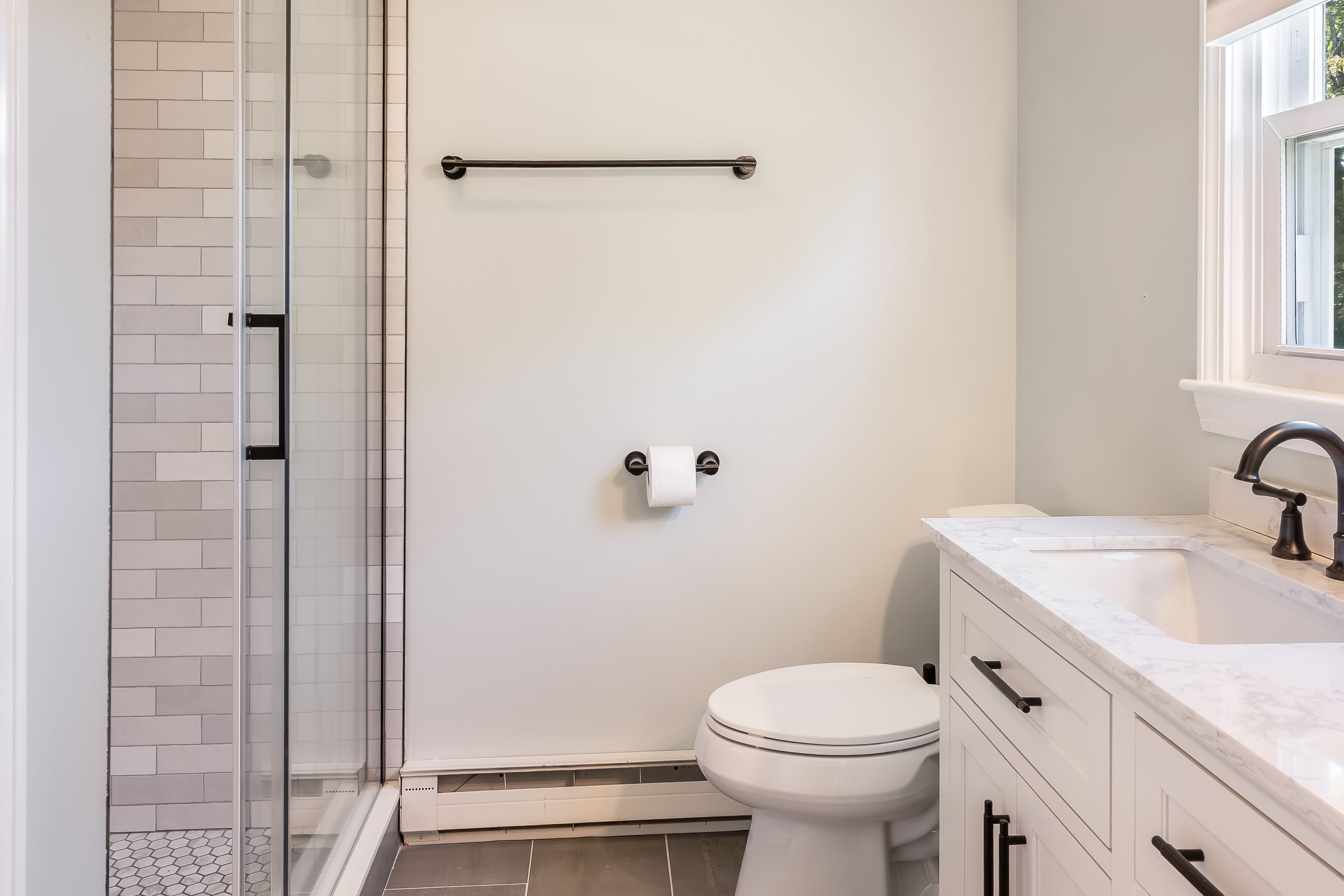En-Suite Bathroom | Complimentary Toiletries | Hair Dryer
