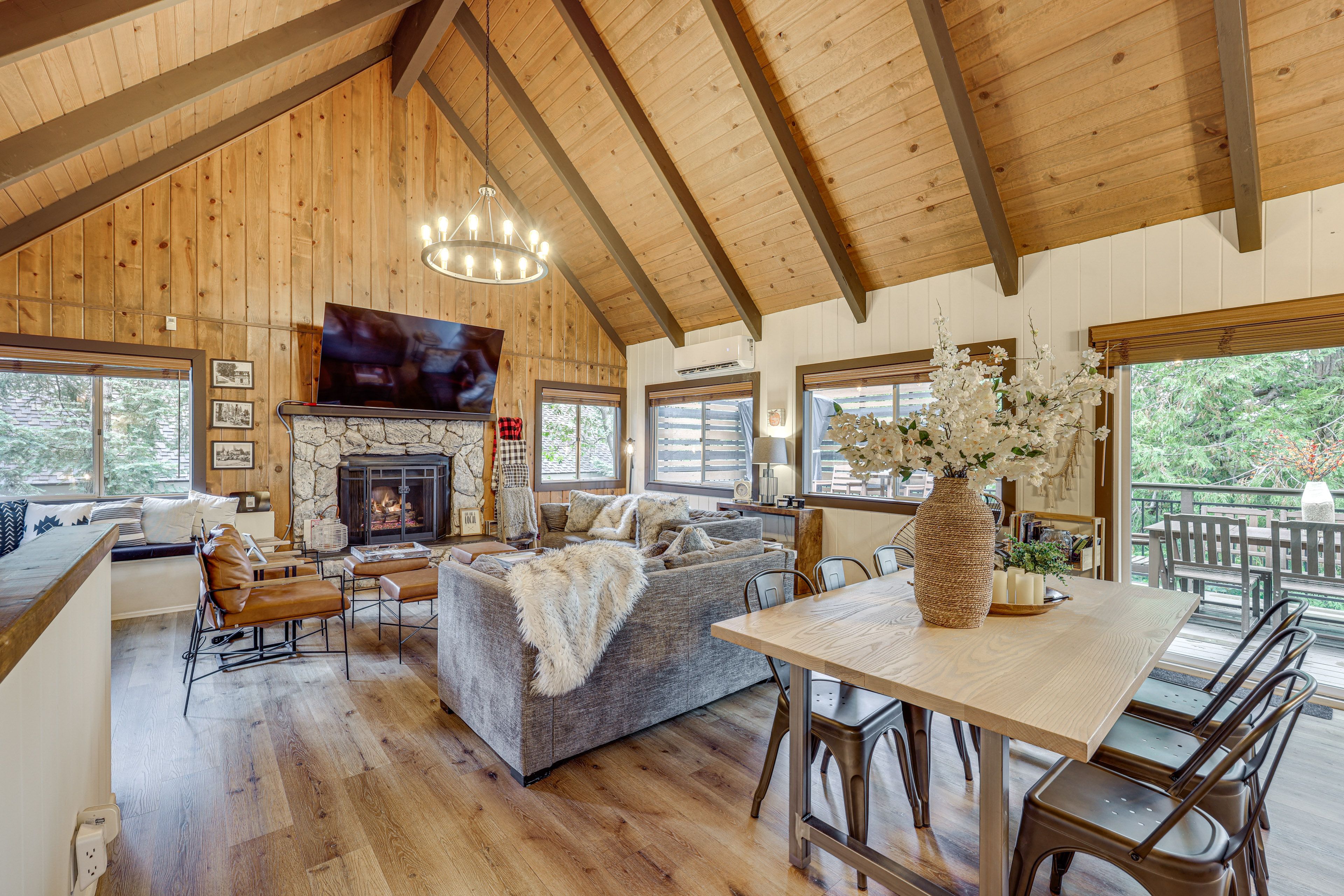 Dining Area | Main Floor | Pet Friendly w/ Fee