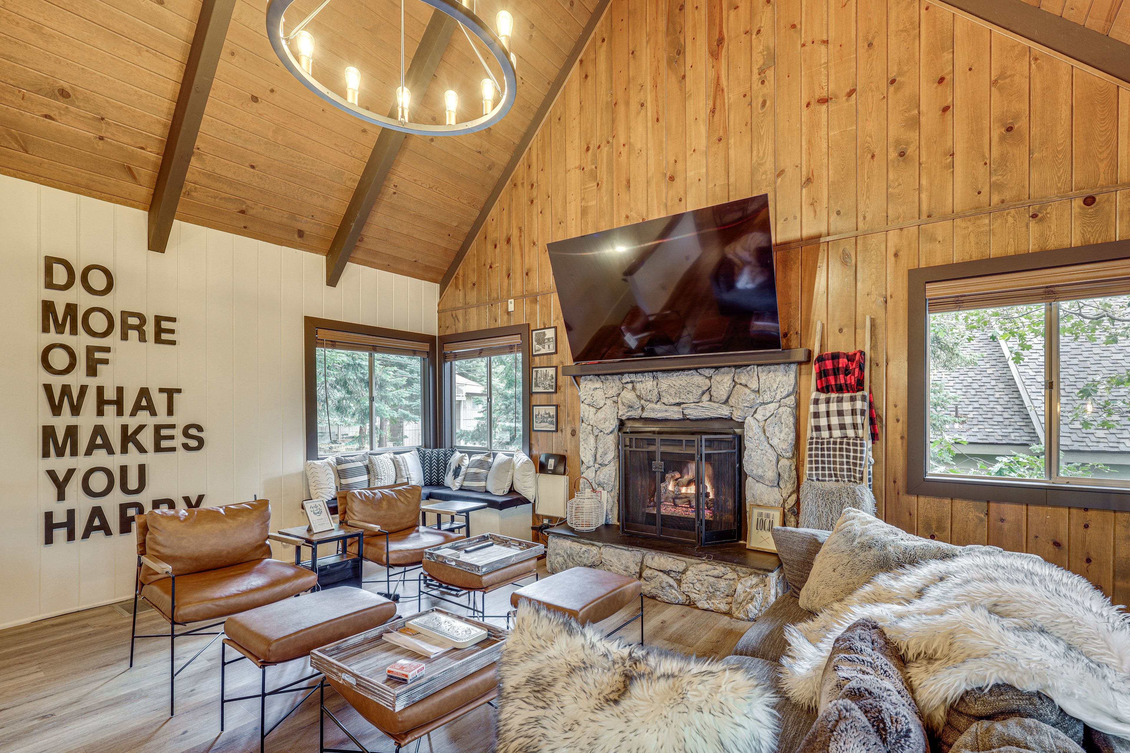 Living Room | Queen Sleeper Sofa | Full Sleeper Sofa | Main Floor | Smart TV
