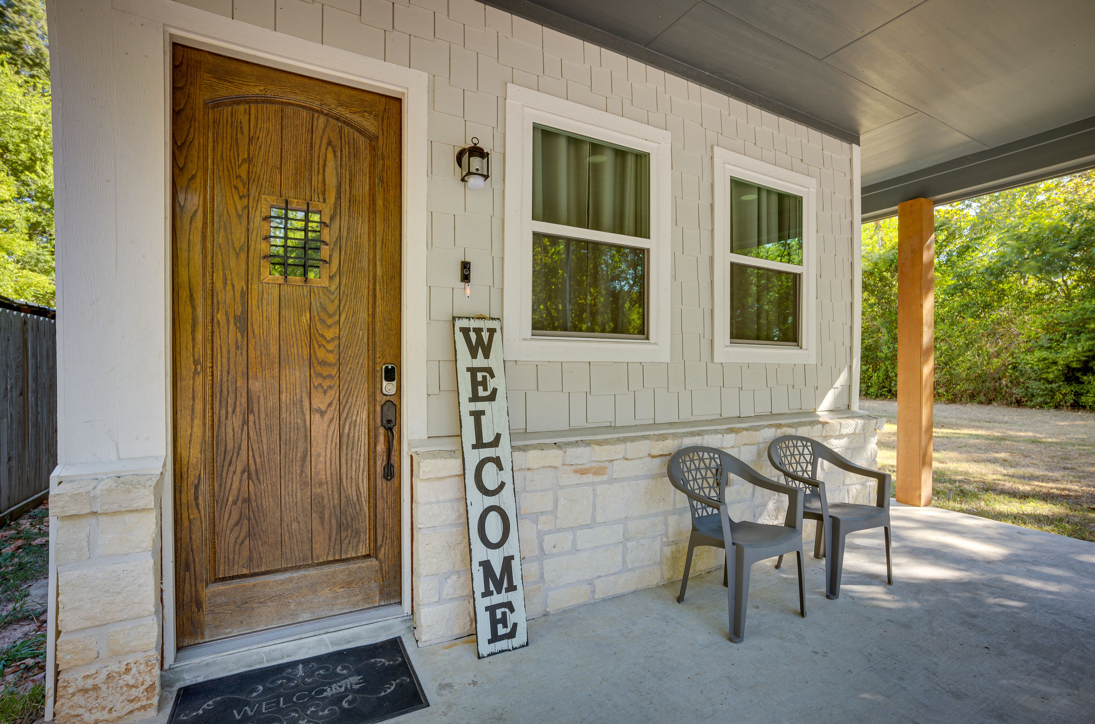 Front Entrance | Keyless Entry