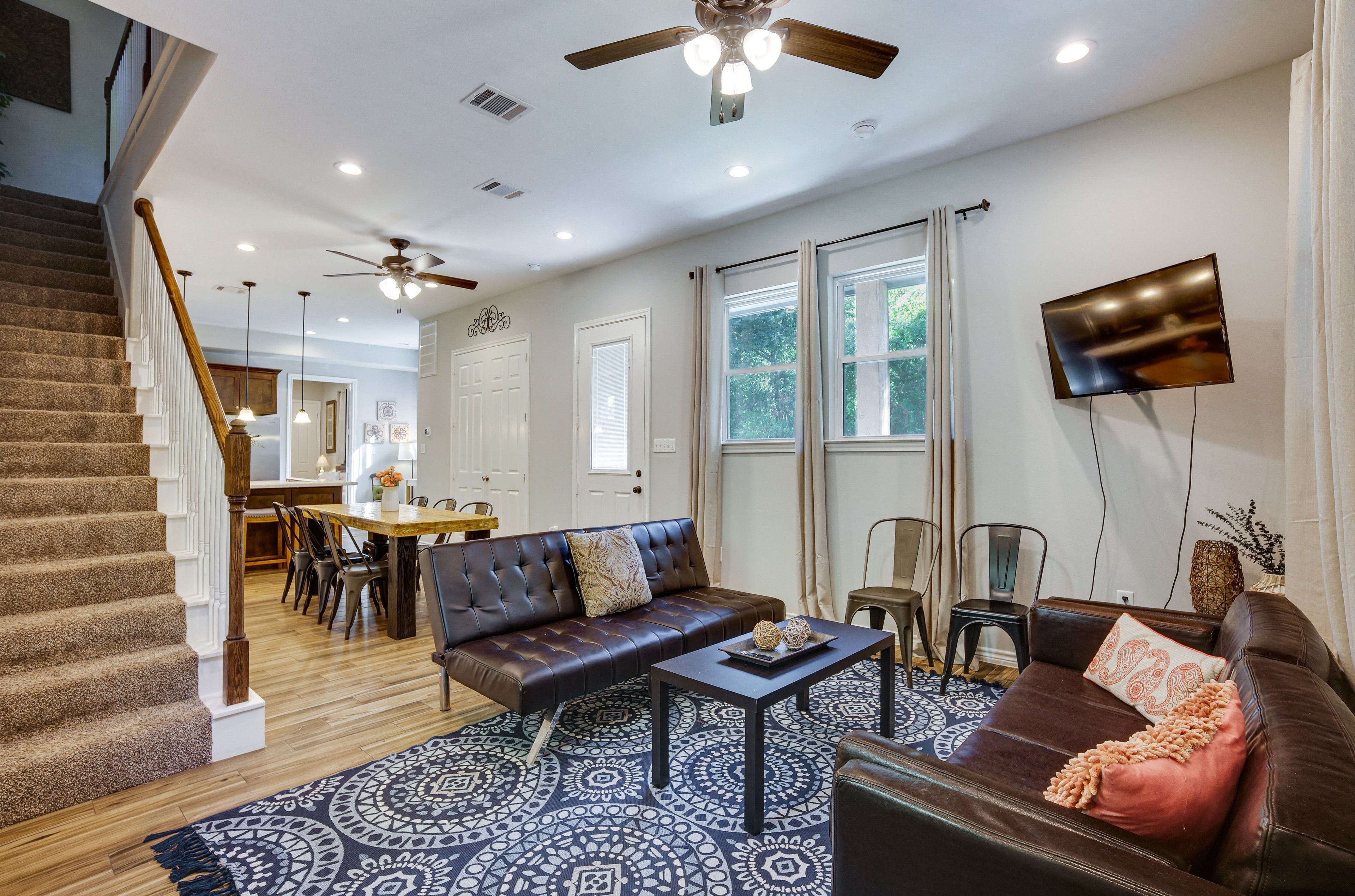 Tomball Vacation Rental | 3BR | 2.5BA | 2,388 Sq Ft | Step-Free Entry