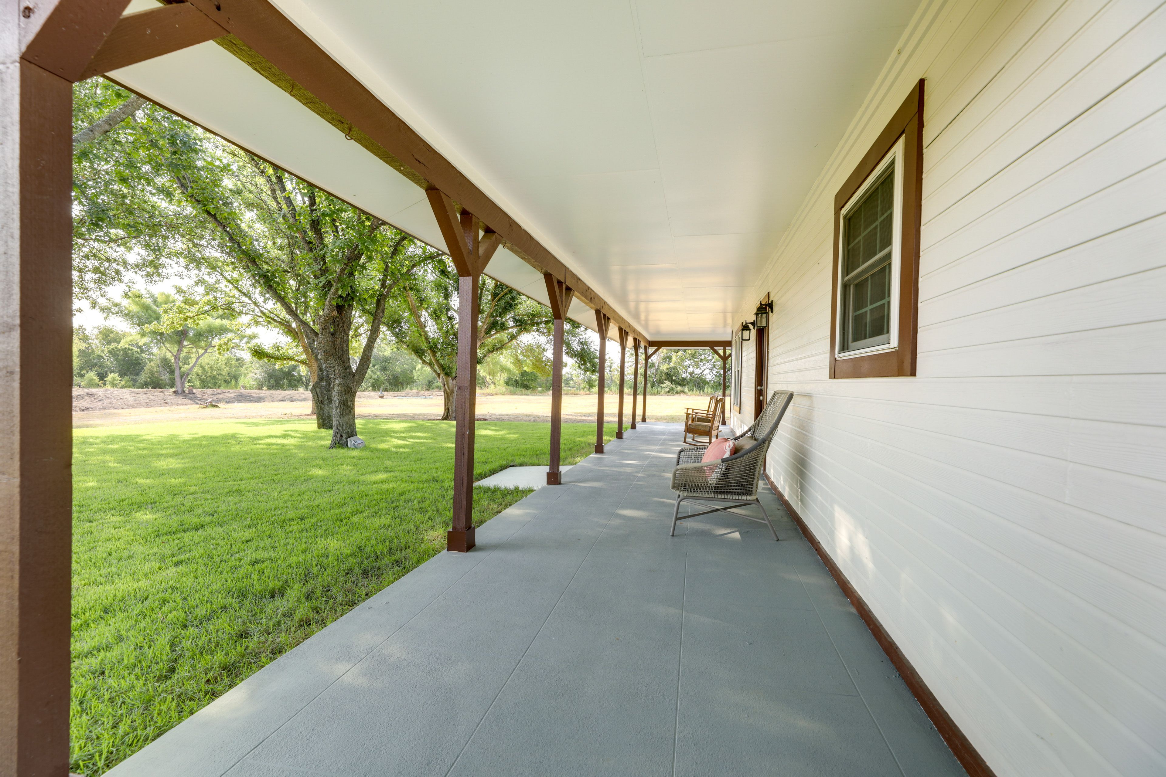 Wraparound Porch | 2-Story House | Self Check-In | 25 Mi to Austin Attractions