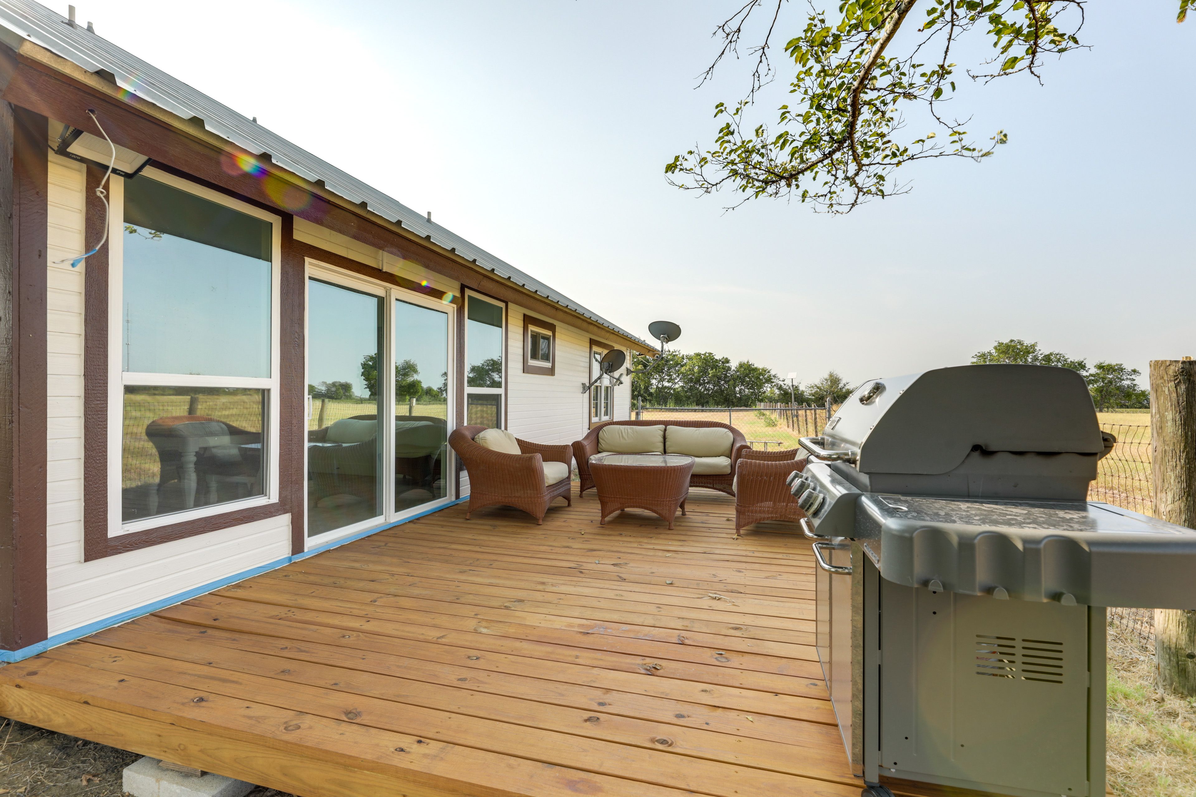 Private Deck | Gas Grill