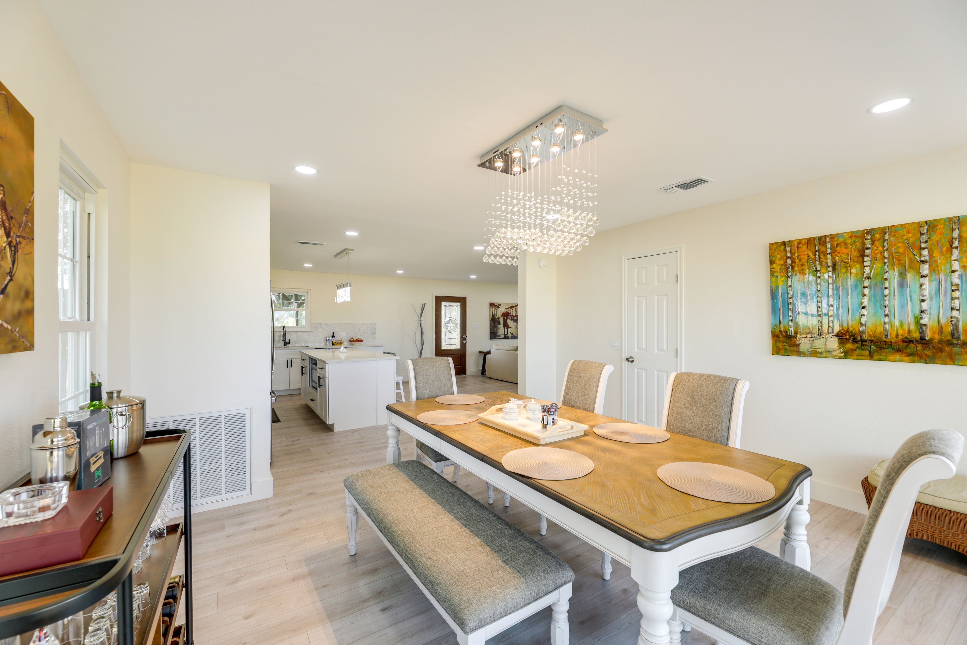 Dining Area | Dishware & Flatware Provided | Bar Cart | Deck Access