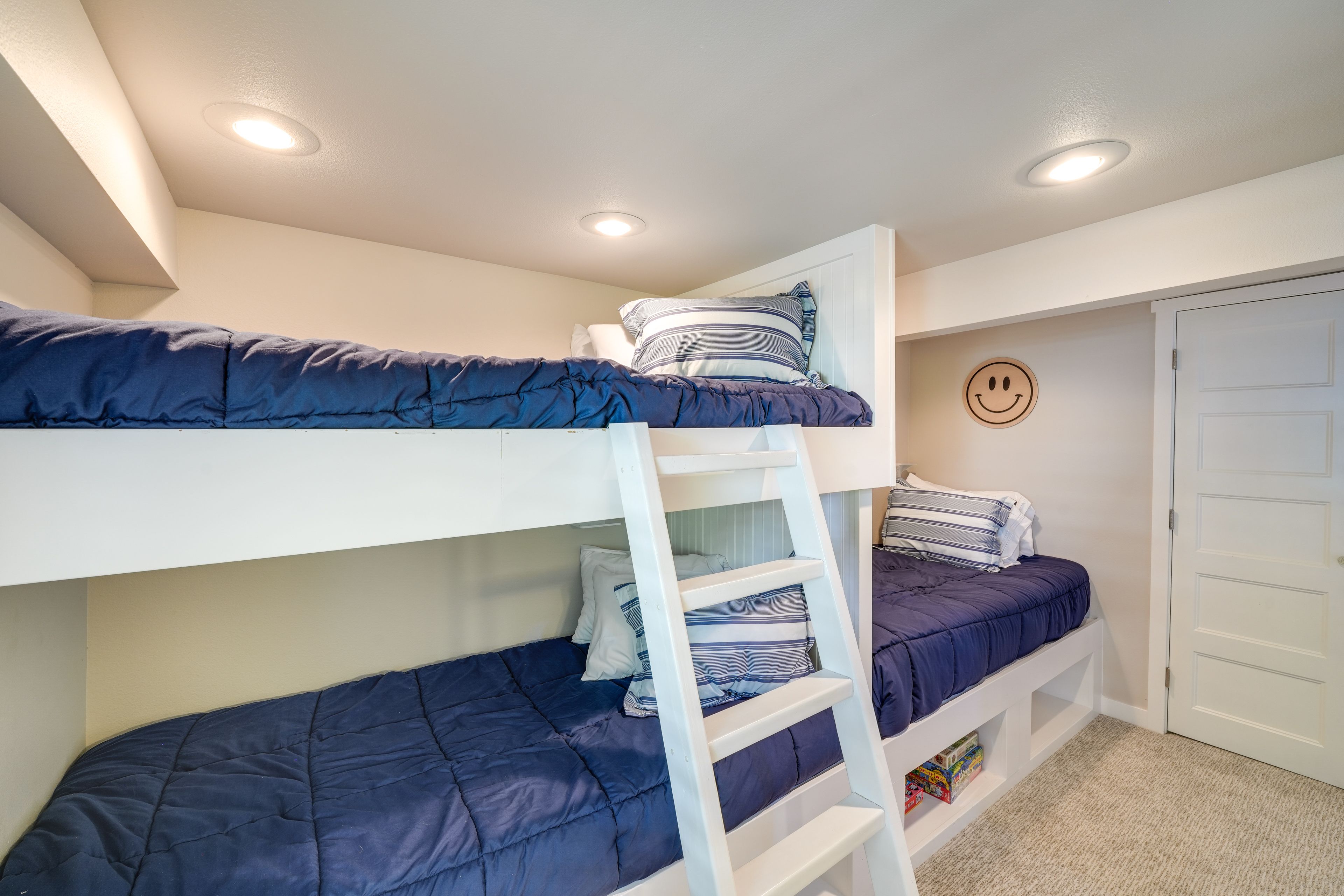 Great Room | Twin Bunk Bed | Twin Bed
