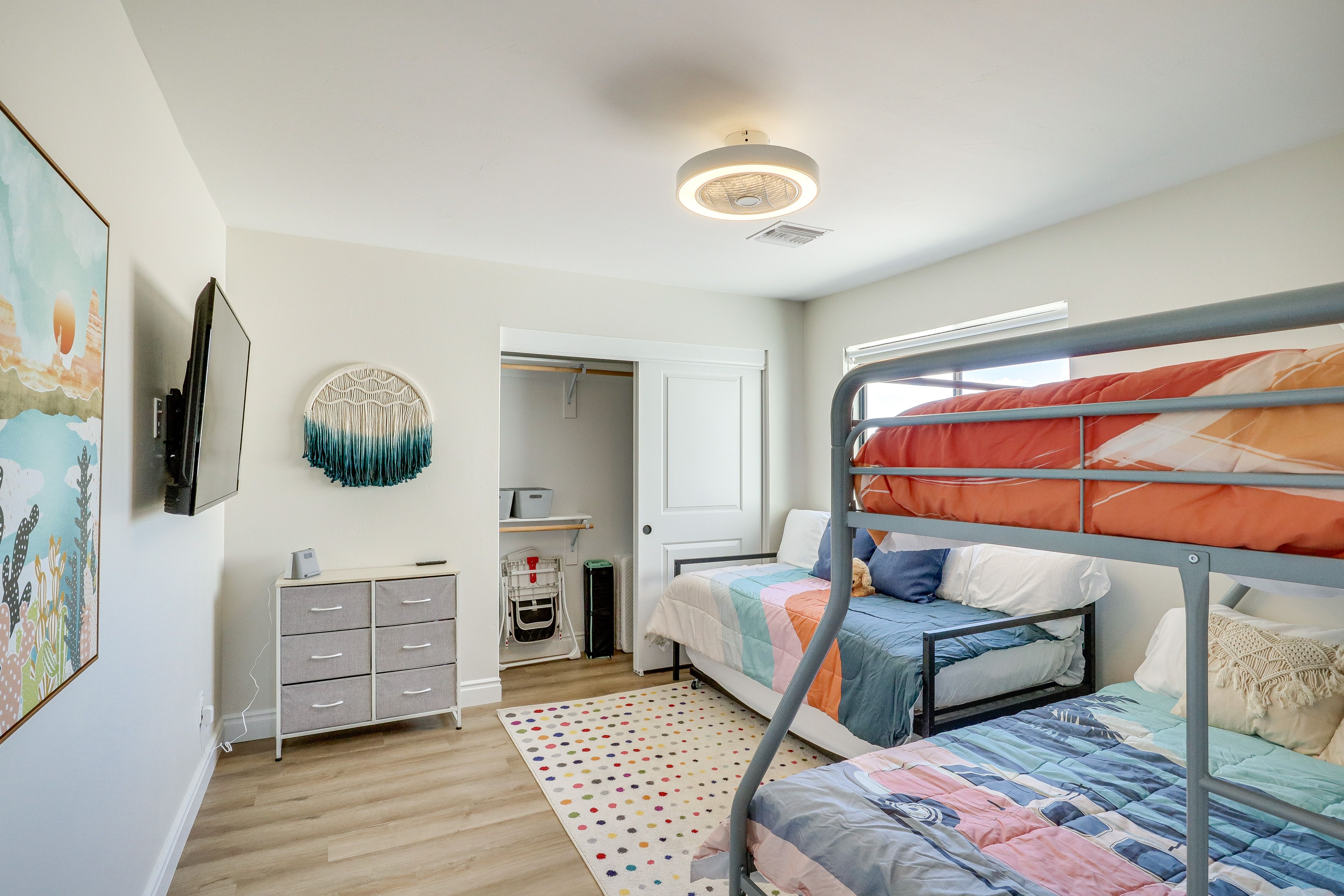 Bedroom 3 | Twin/Full Bunk Bed | Twin Daybed w/ Twin Trundle