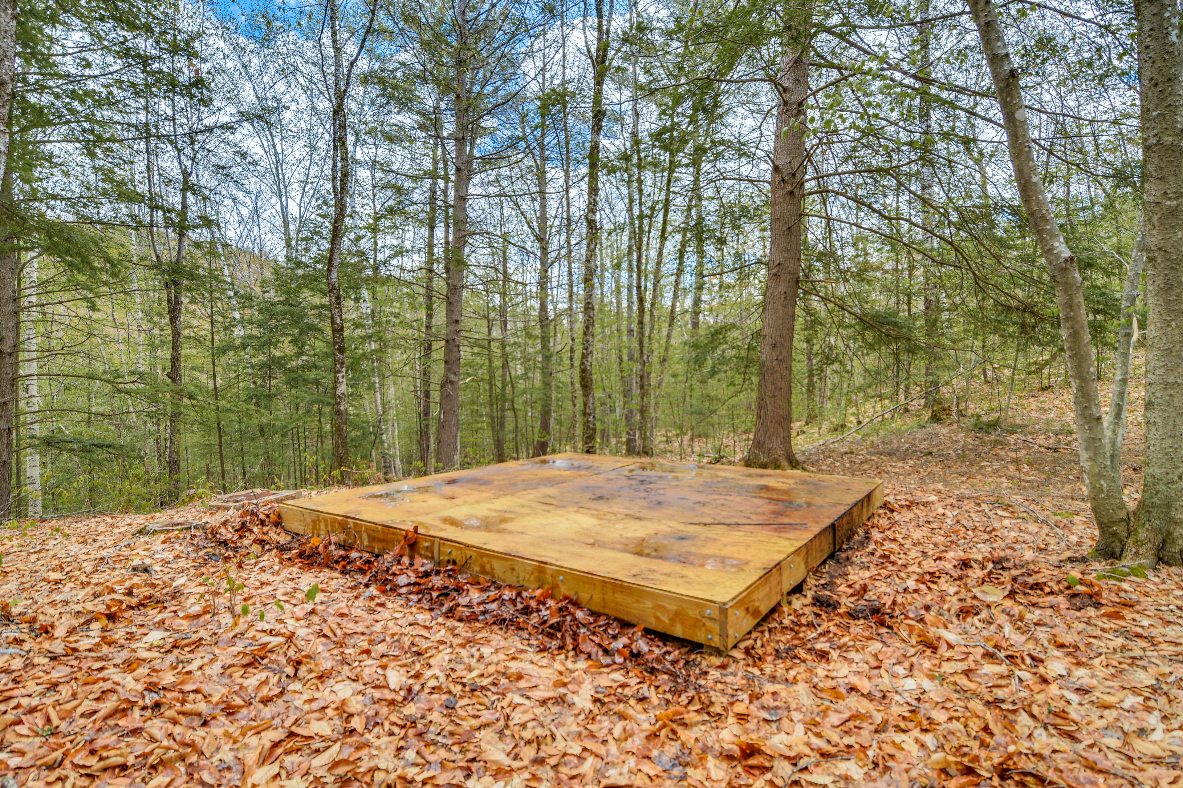 Cabin Exterior | Tent Platform