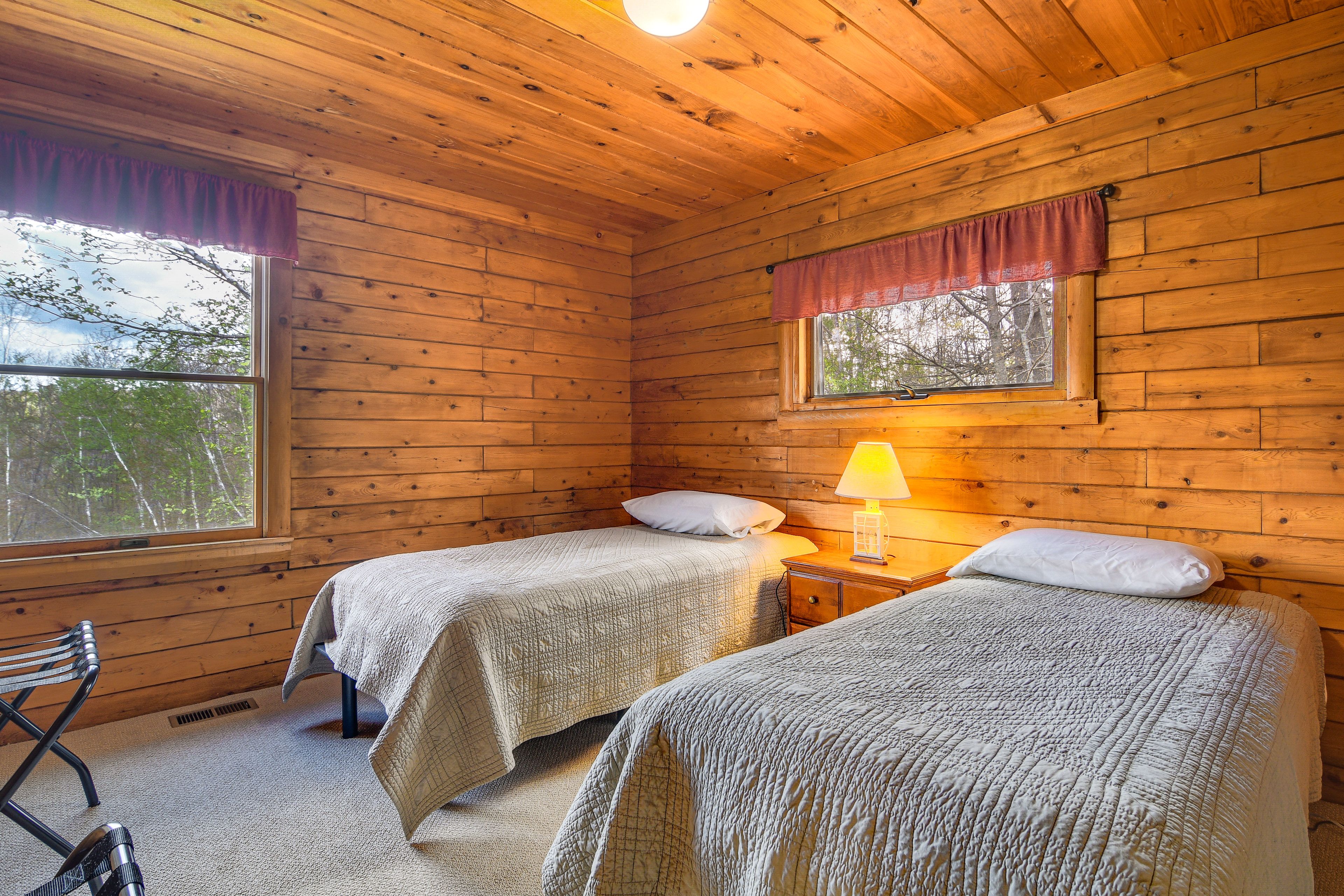 Bedroom 2 | 2 Twin Beds