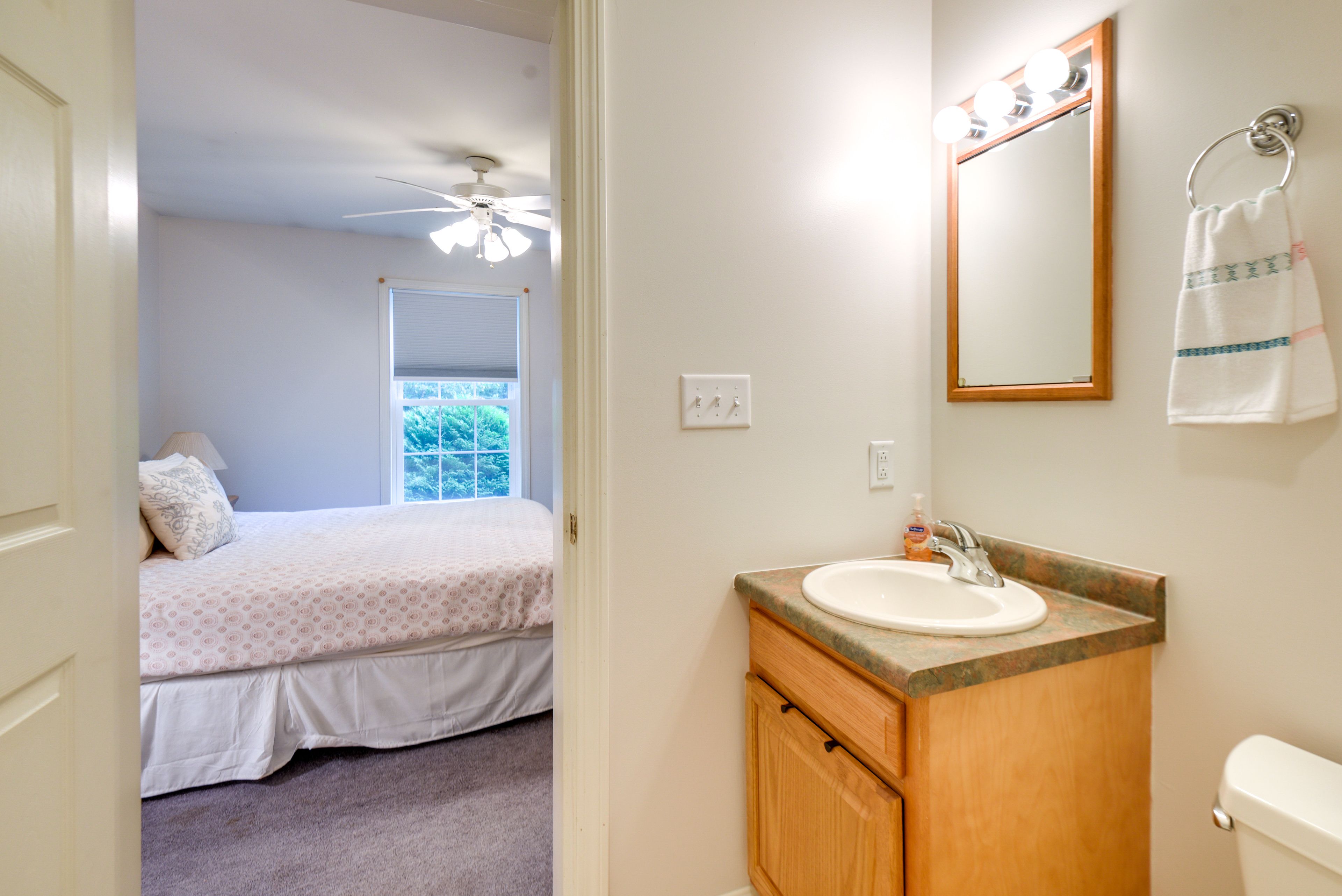 En-Suite Bathroom | Towels Provided