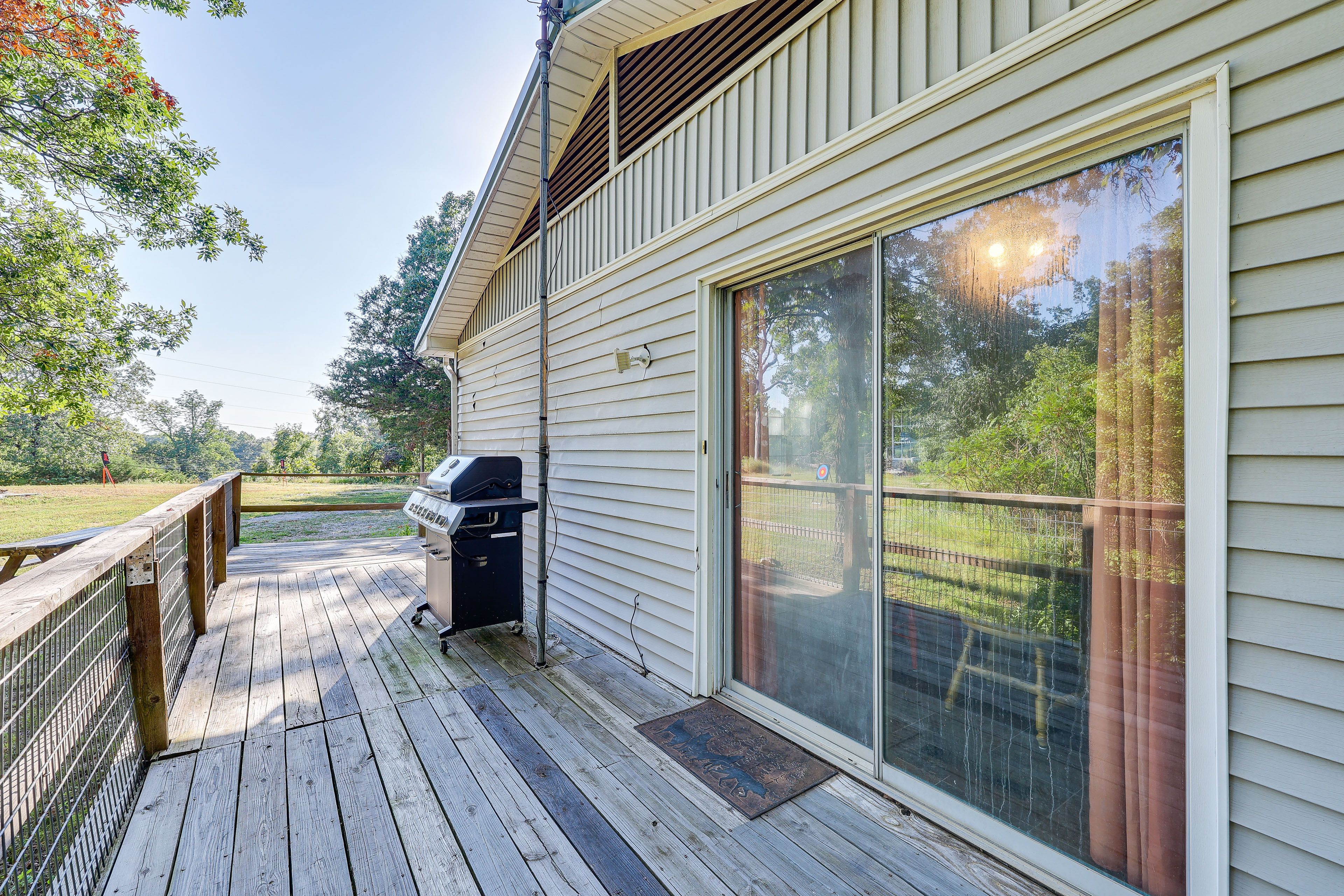 House Exterior | Deck | Gas Grill