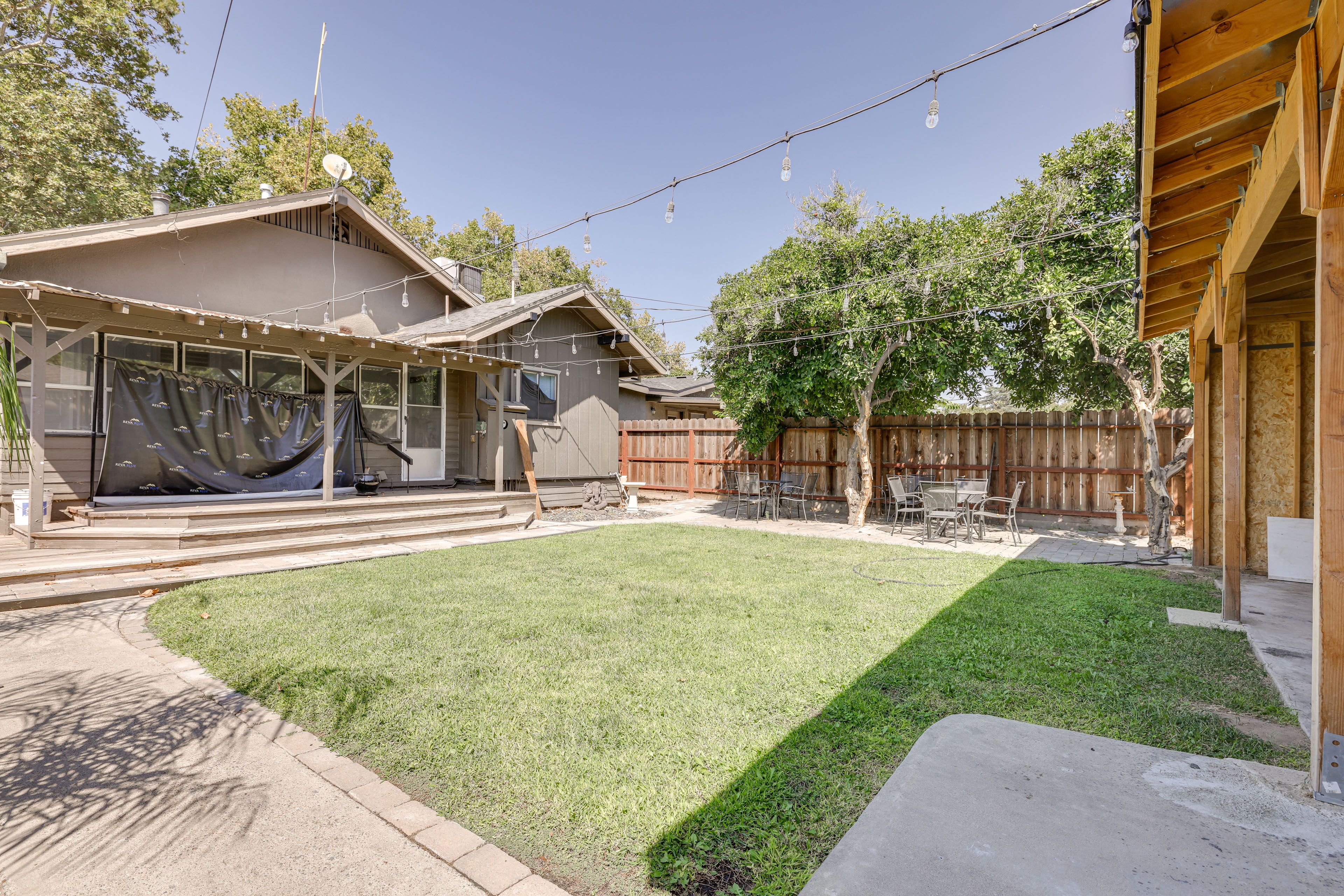 Turlock Vacation Rental | 2BR | 1BA | 1,100 Sq Ft | Stairs Required