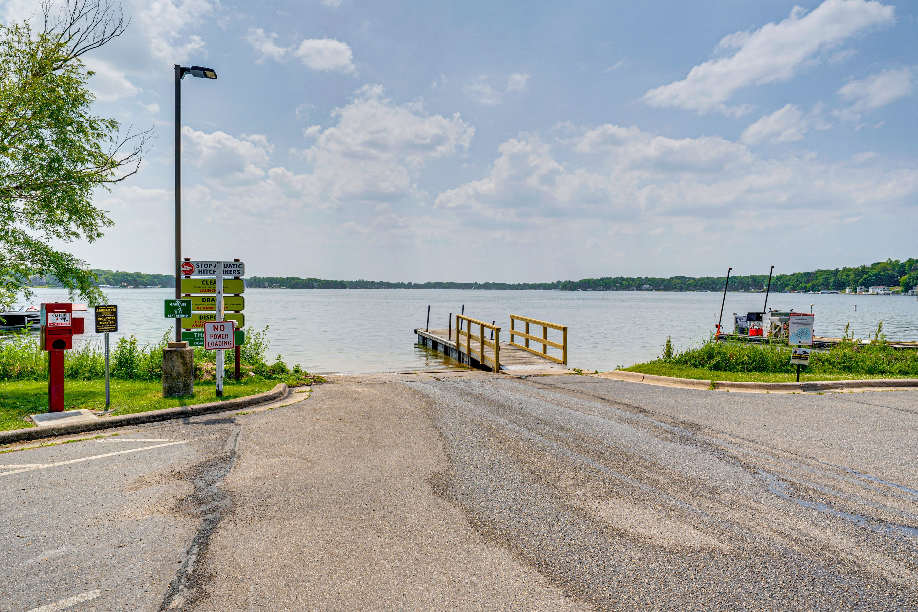 DNR Boat Launch | 0.2 Mi from Property