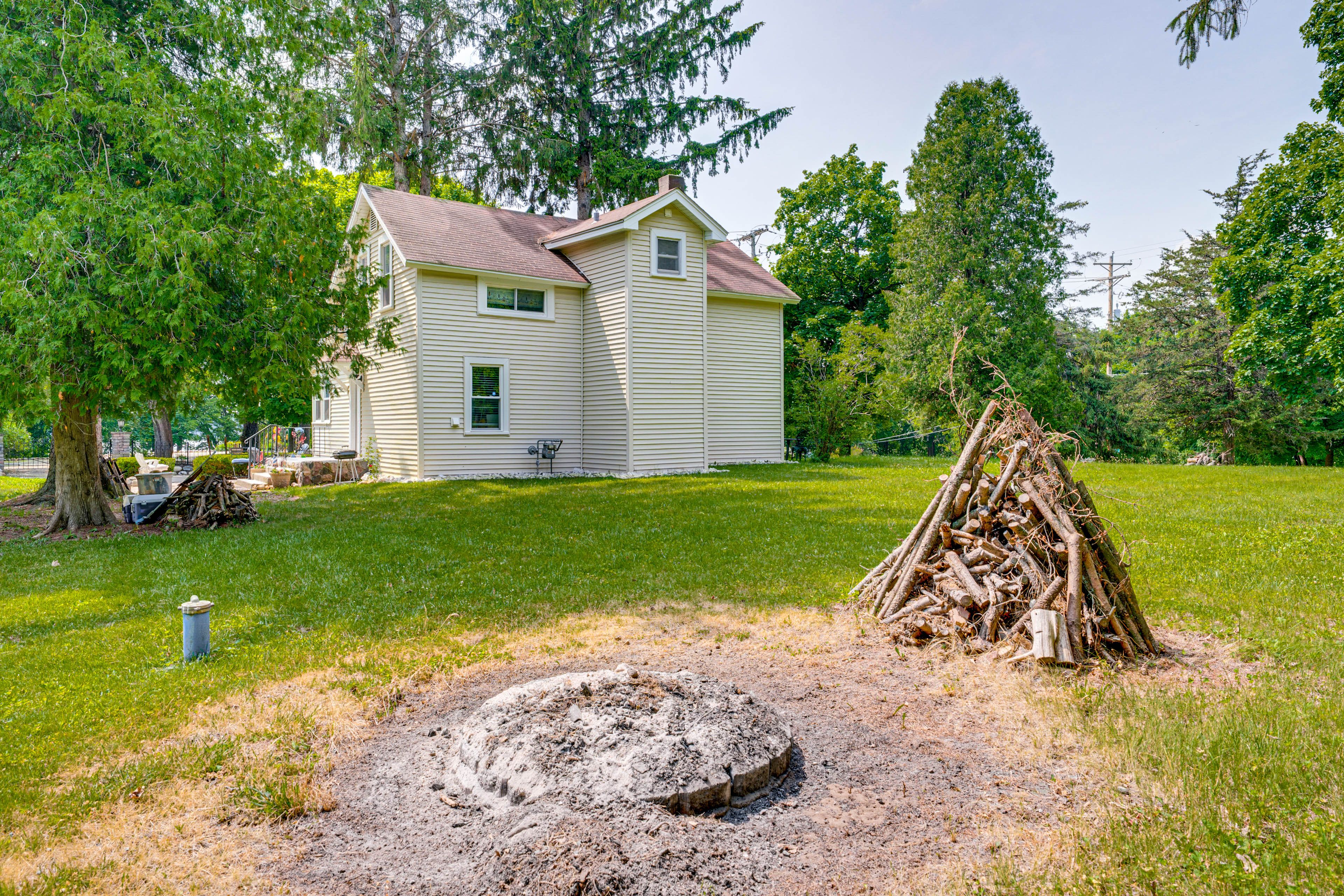 Yard Space | Fire Pit