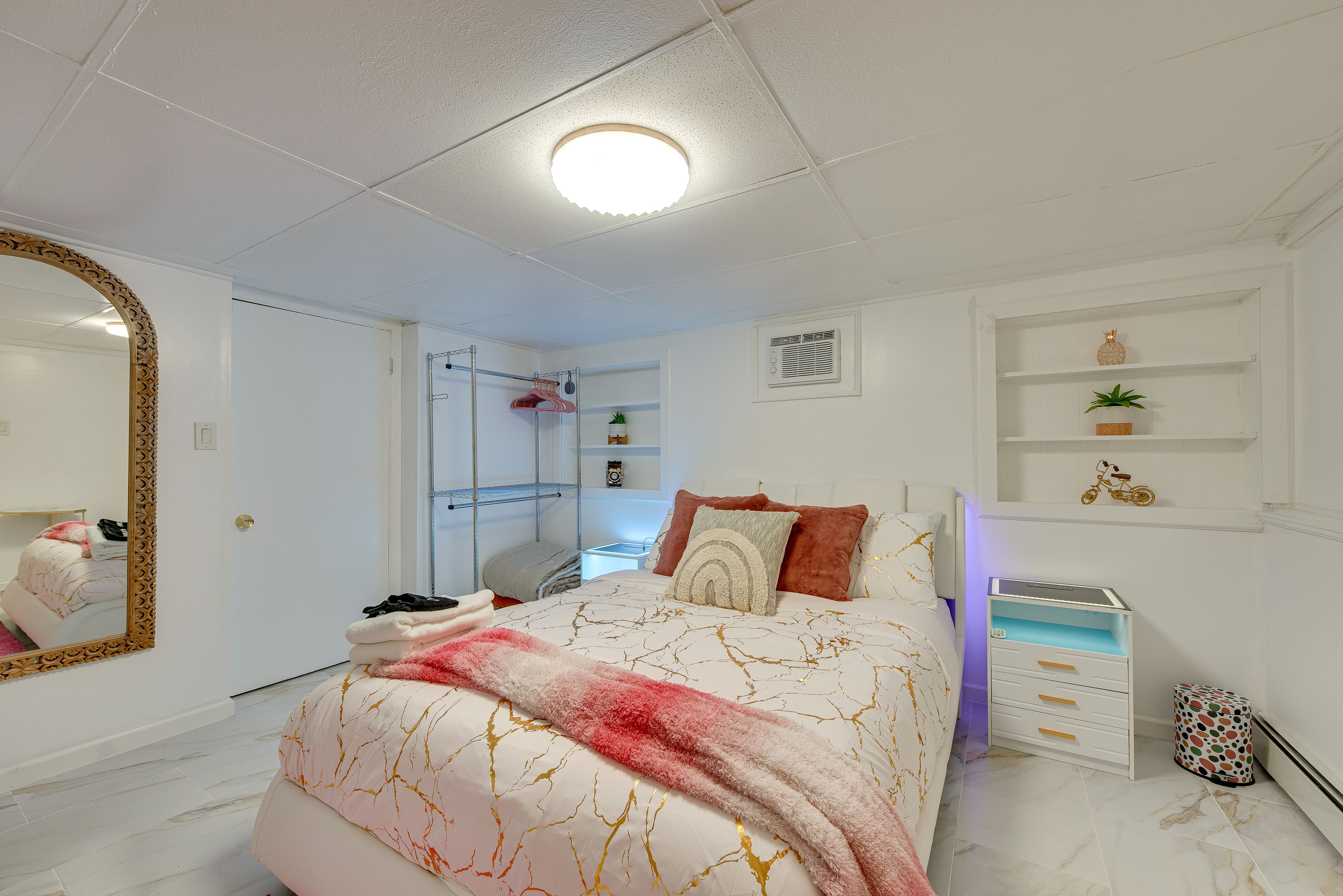 Bonus Room | Queen Bed | Window A/C Units