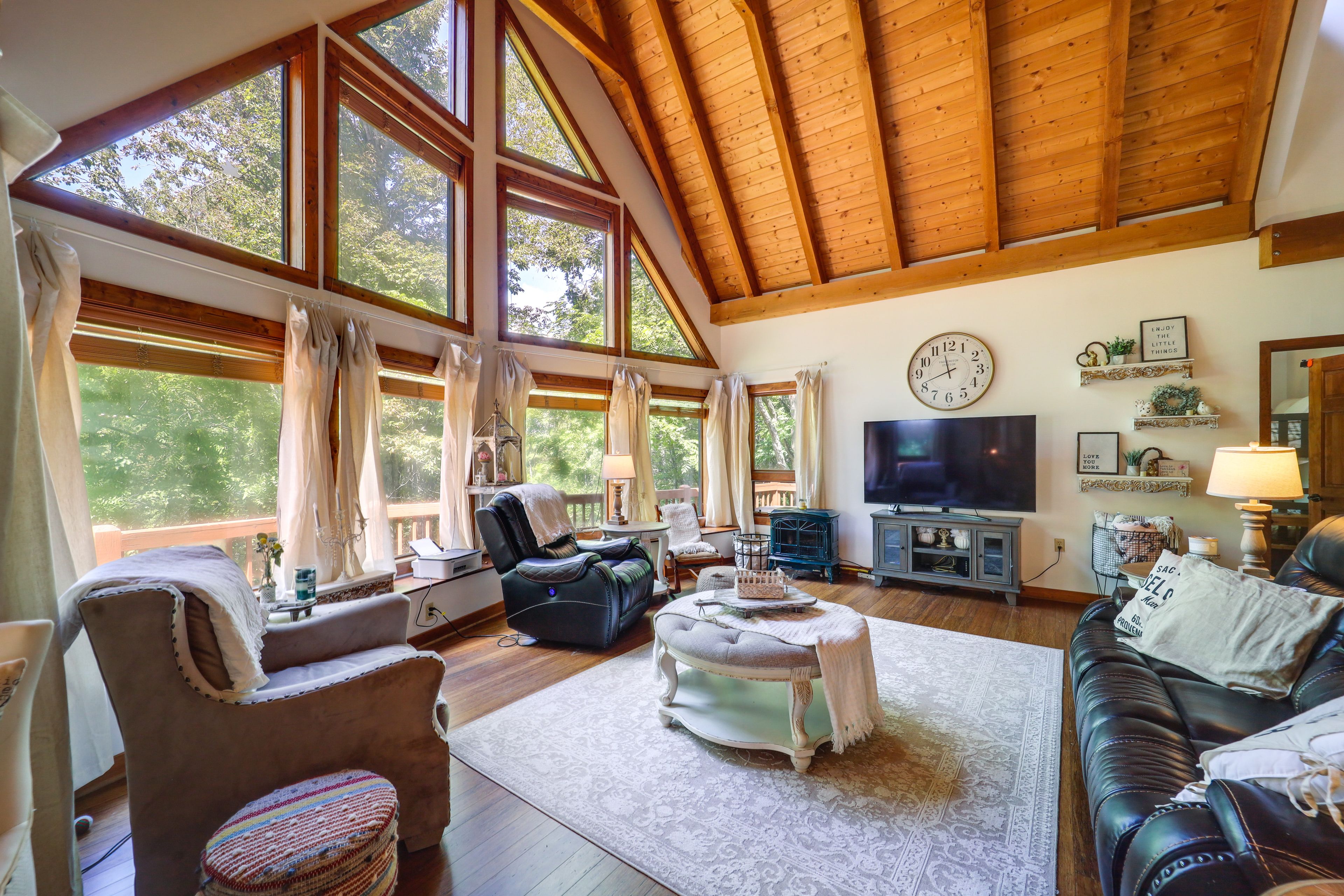Butler Vacation Rental | 3BR | 3.5BA | Stairs Required | 2,400 Sq Ft