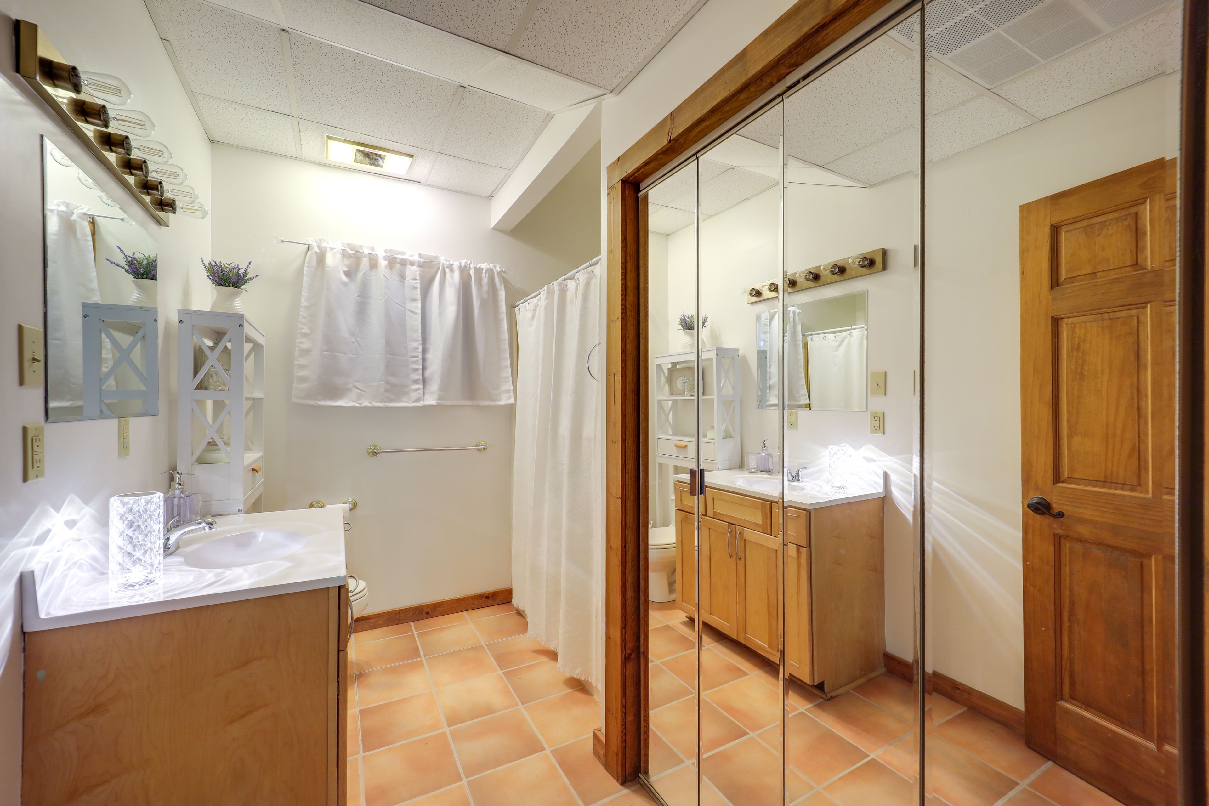 Bathroom | Towels Provided | Complimentary Toiletries