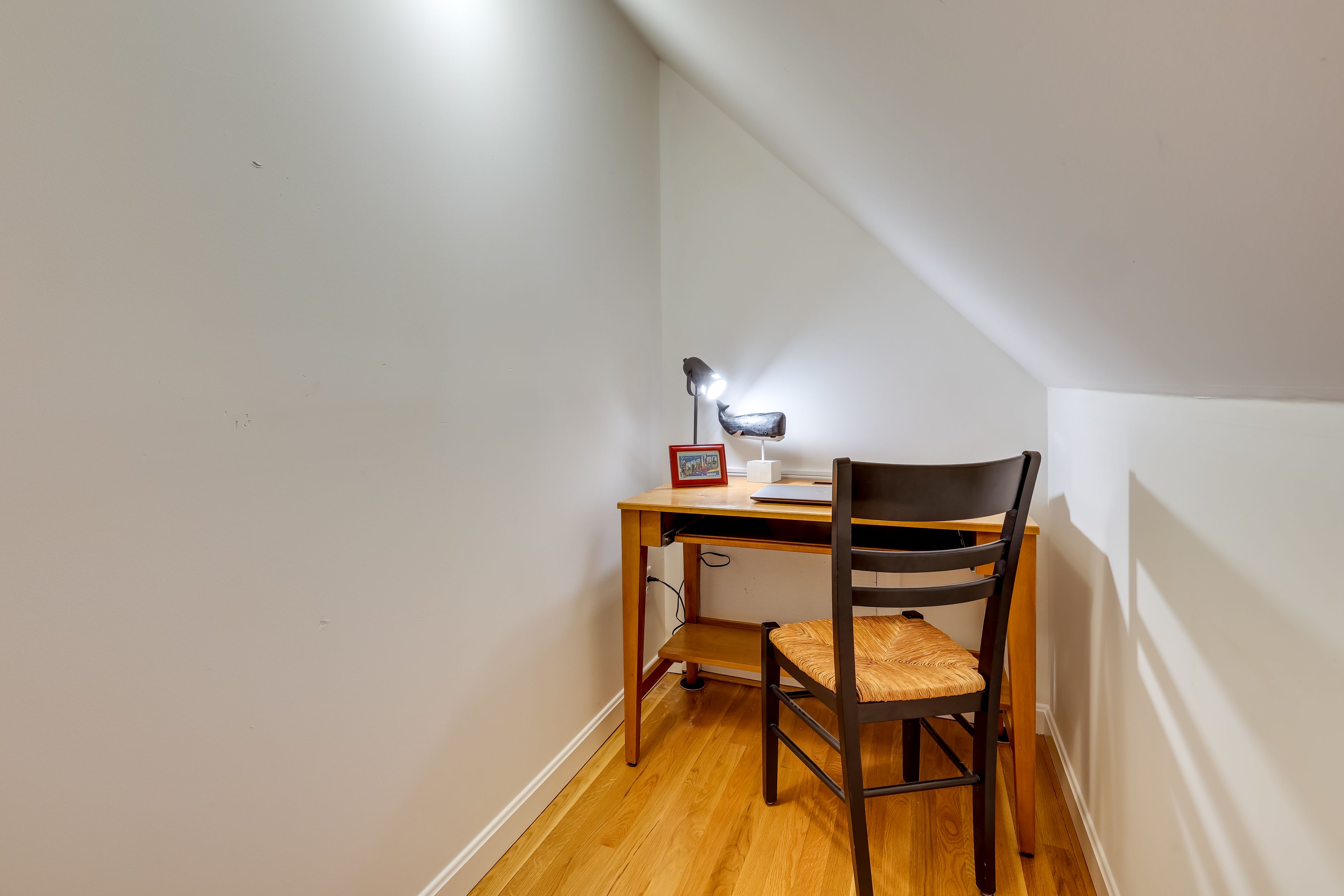 Closet Workspace | 2nd Floor