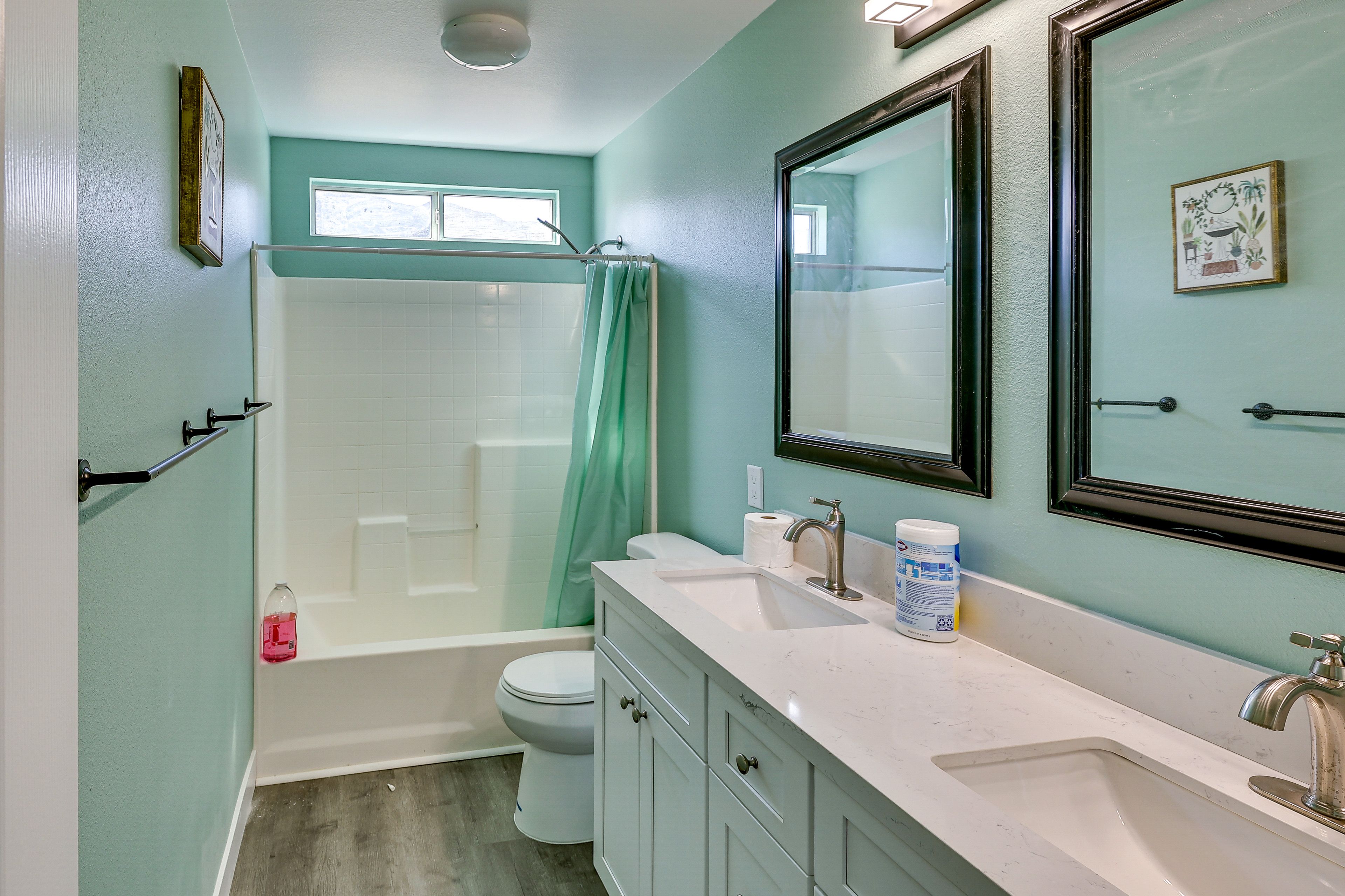 Full Bathroom