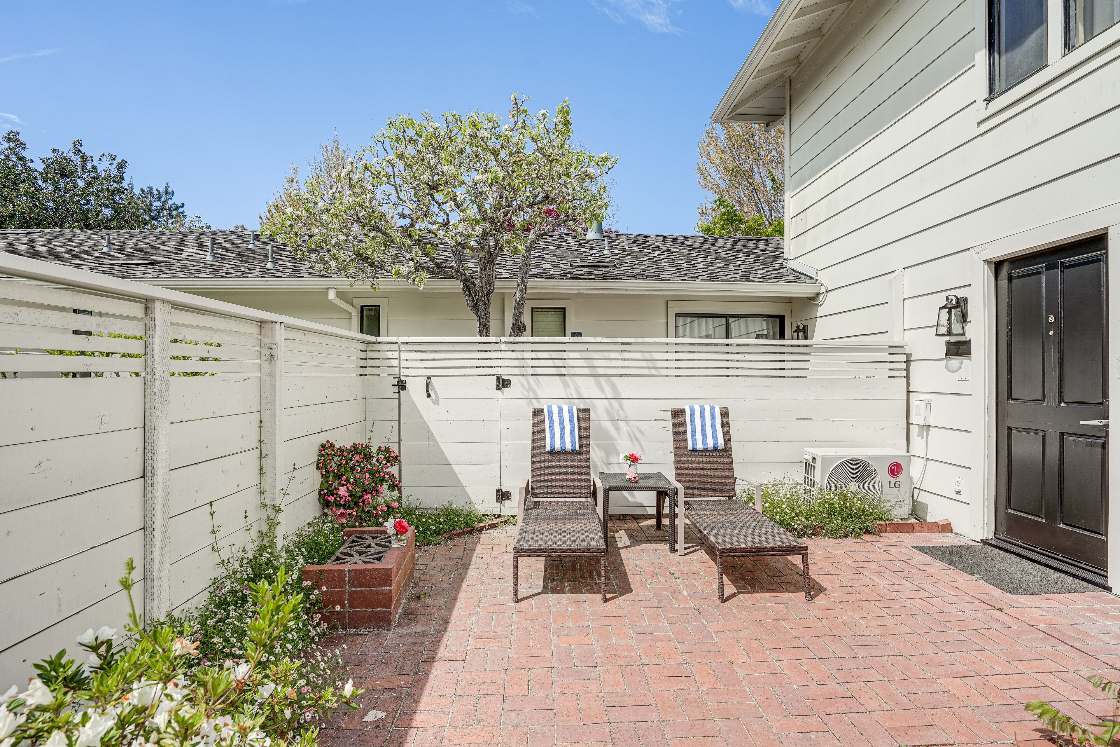 Private Courtyard