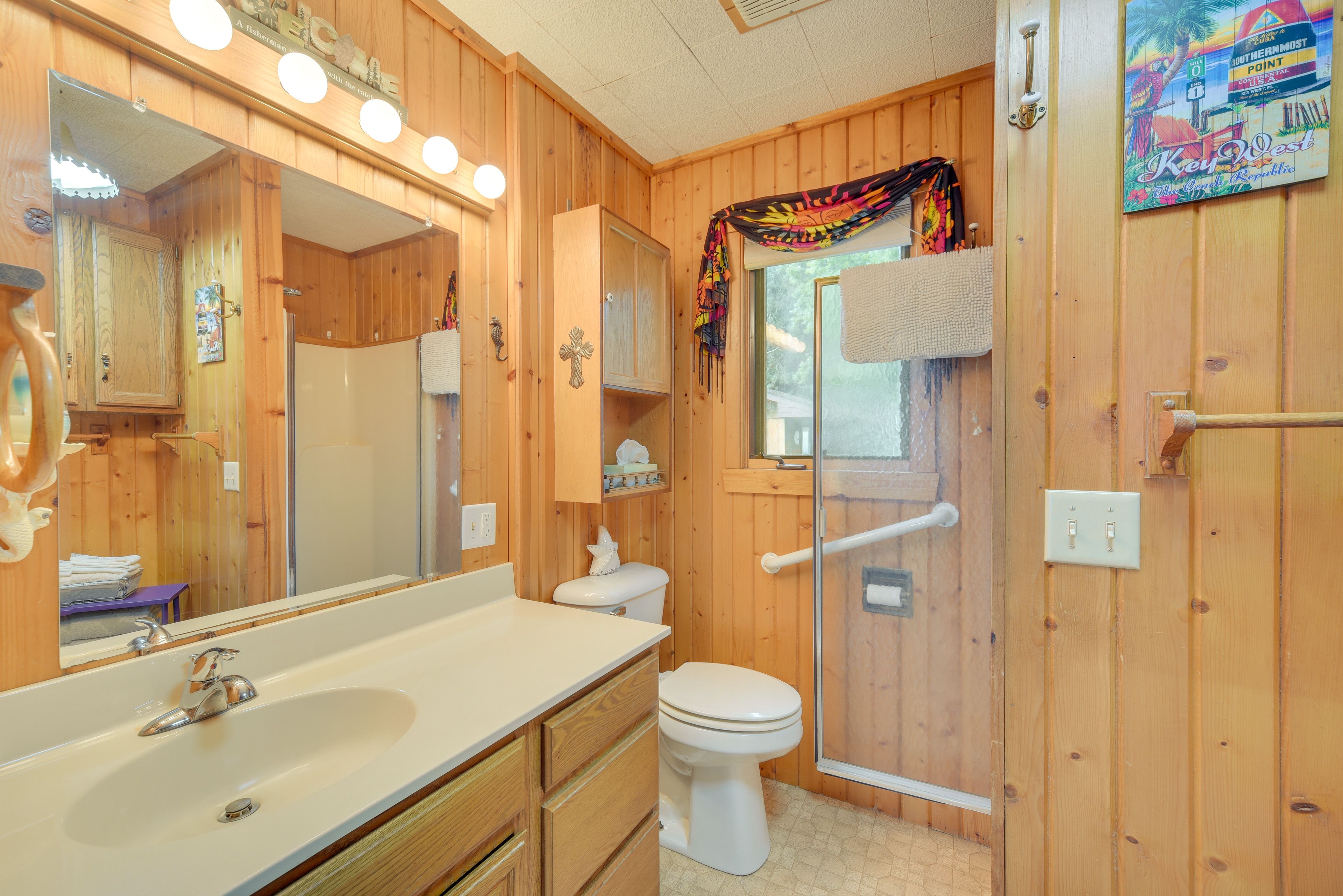 Full Bathroom