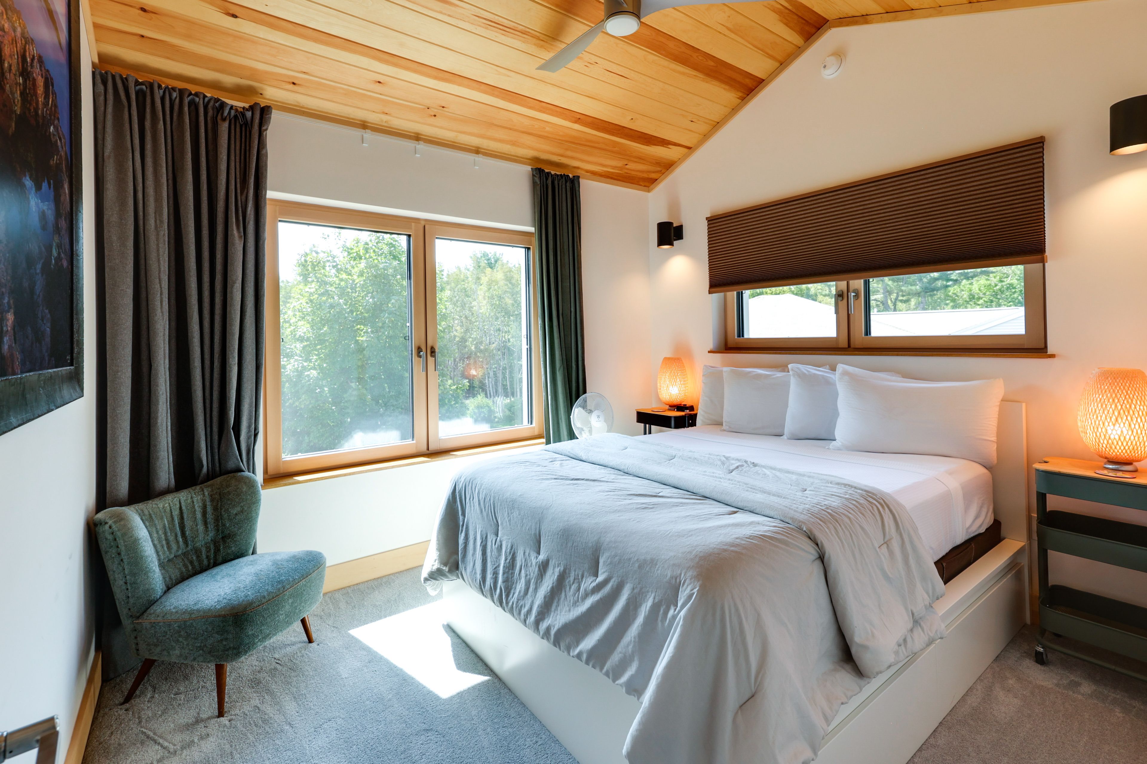 Bedroom 2 | 2nd Floor | Queen Bed