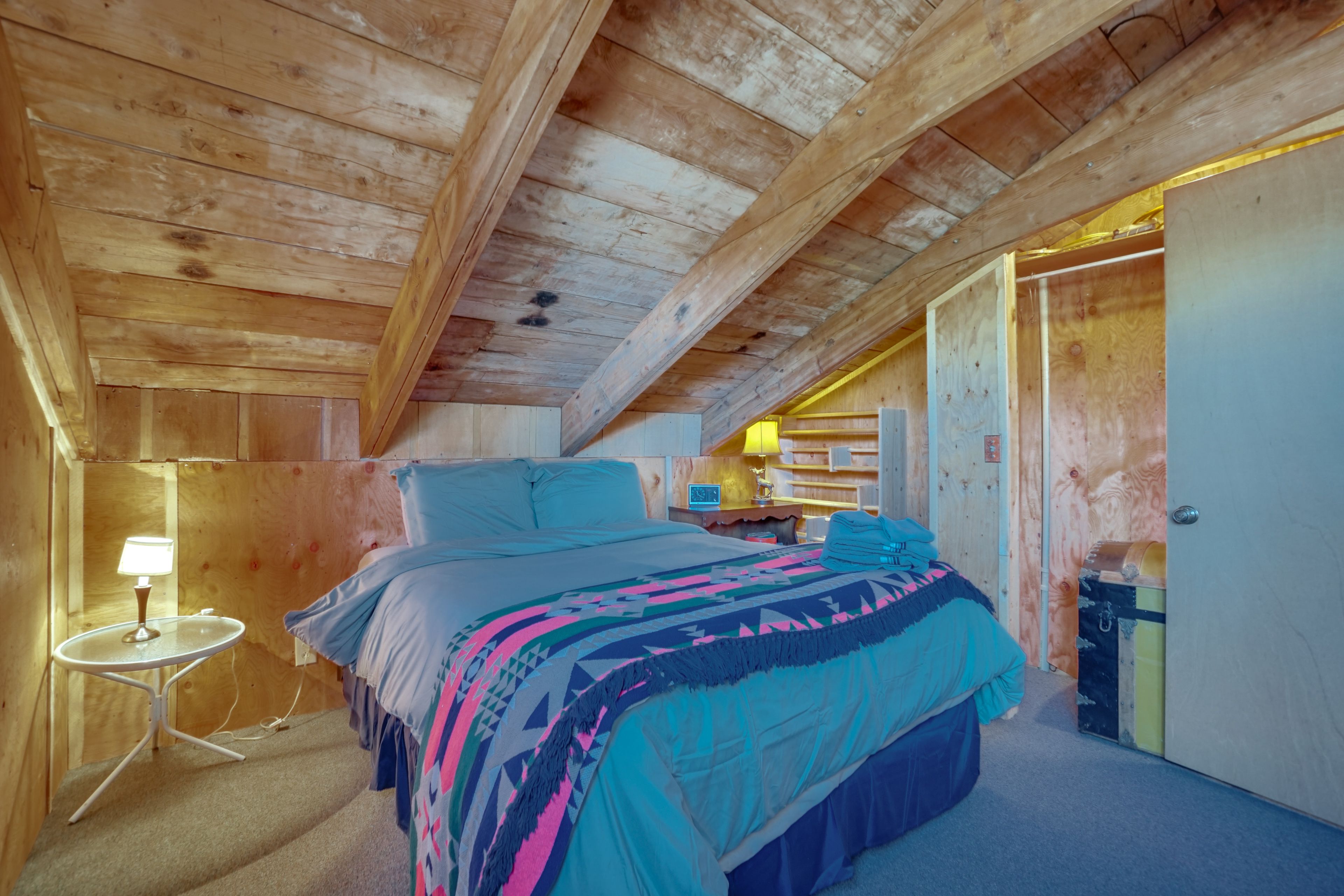 Bedroom 3 | Queen Bed
