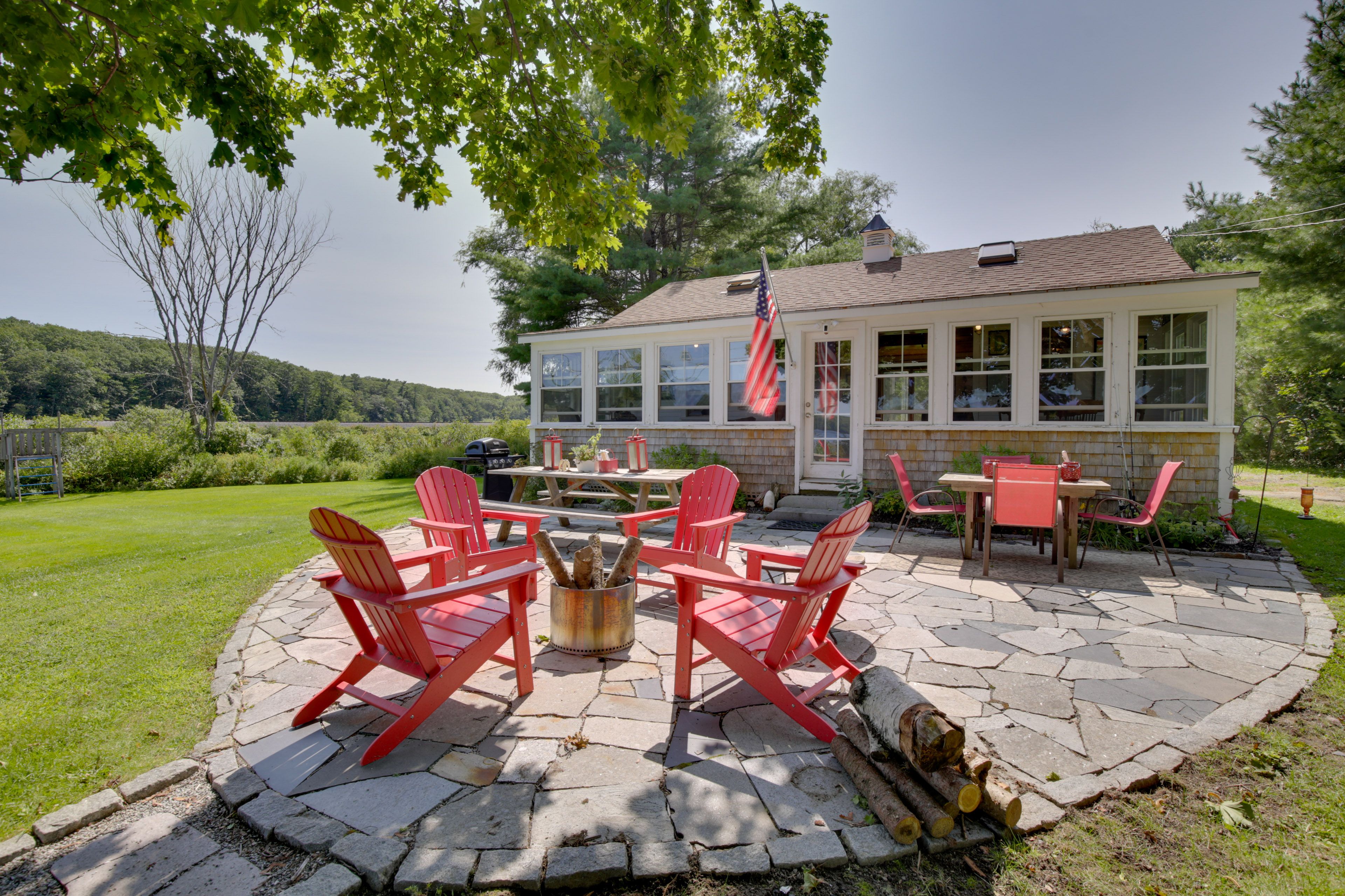 Nobleboro Vacation Rental | 2BR | 1BA | Steps Required | 1,000 Sq Ft
