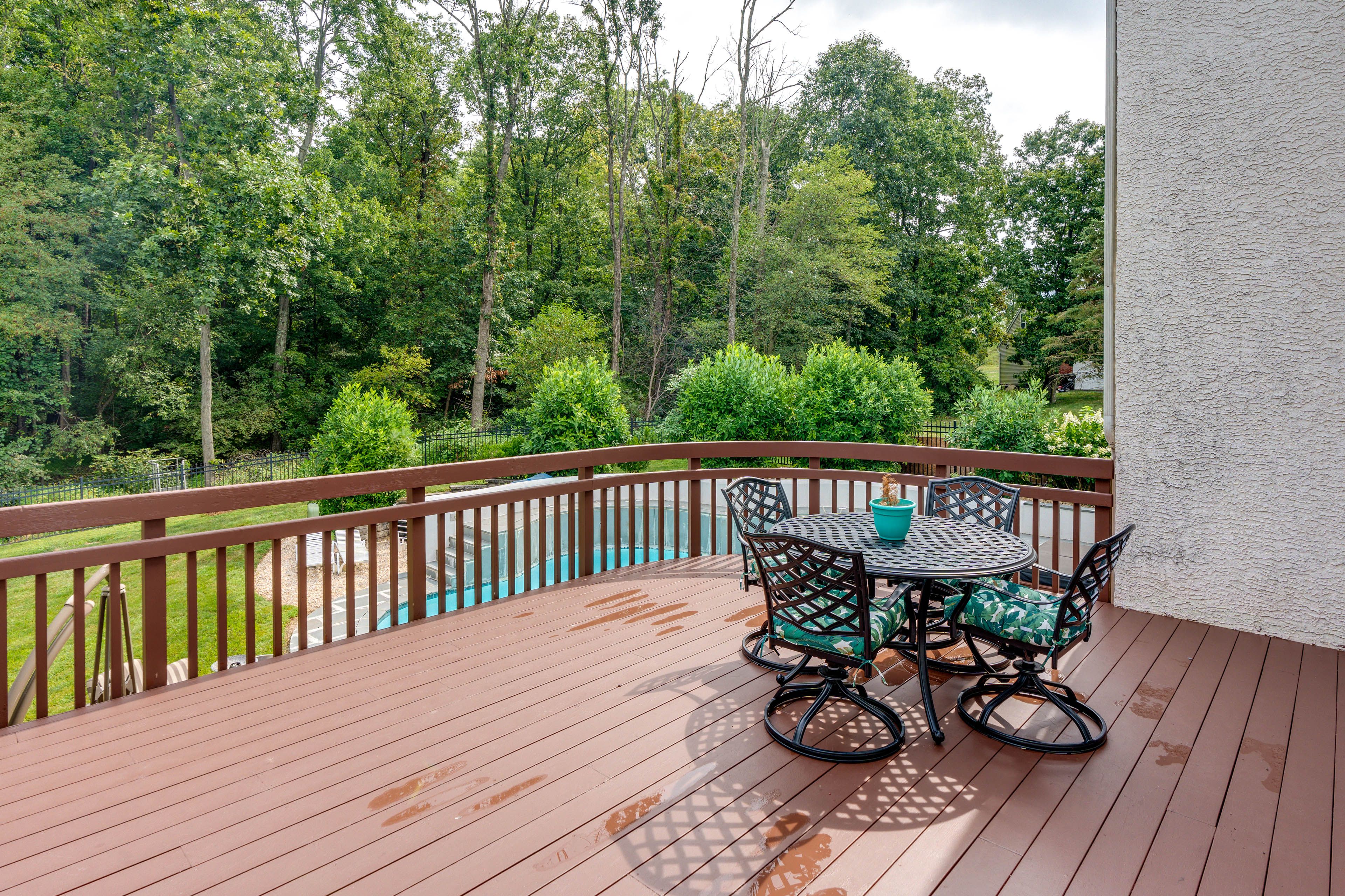 Deck | Outdoor Dining Set