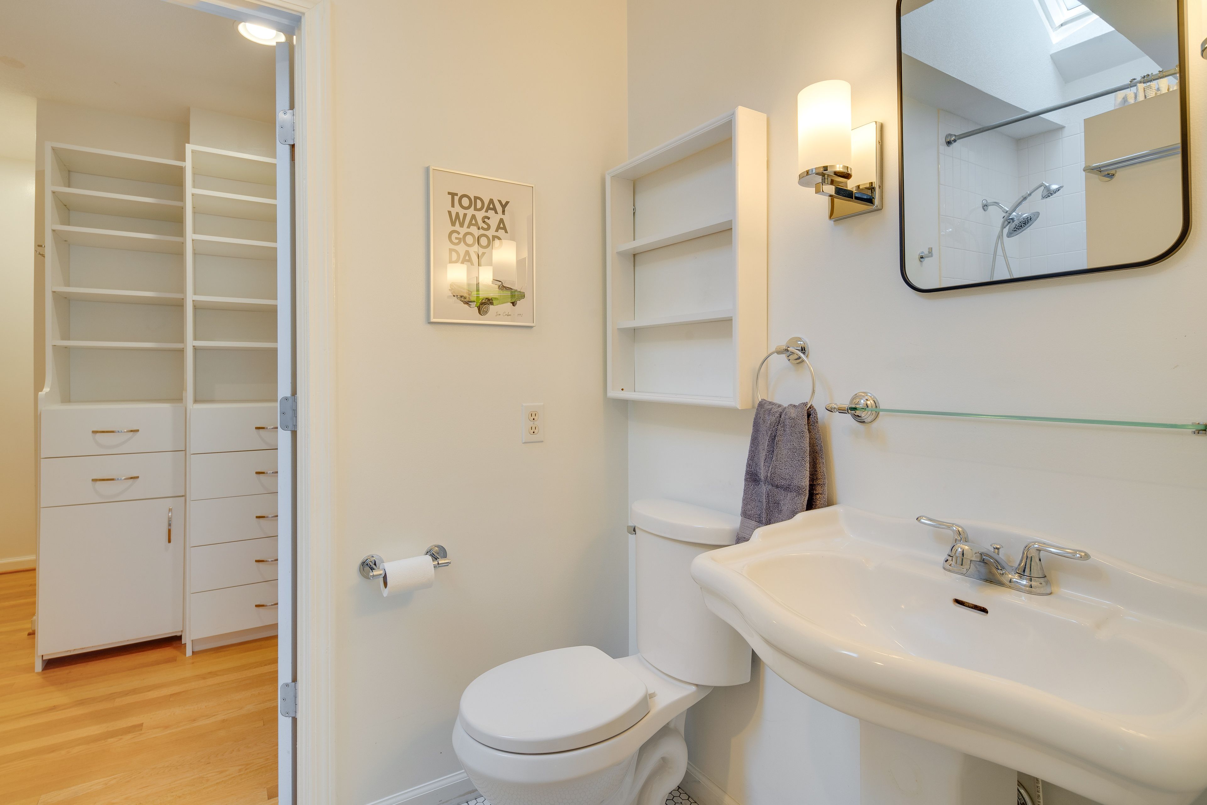 En-Suite Bathroom | Towels Provided | Complimentary Toiletries | 1st Floor
