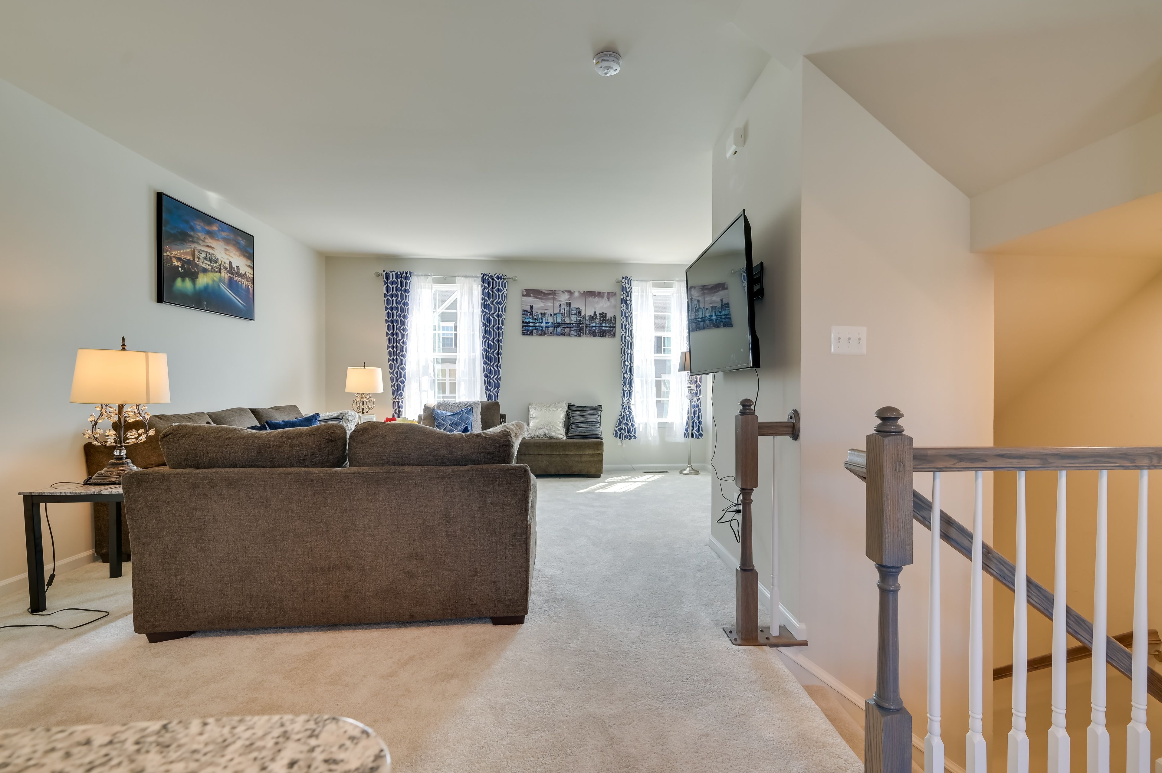 Living Room | Smart TV