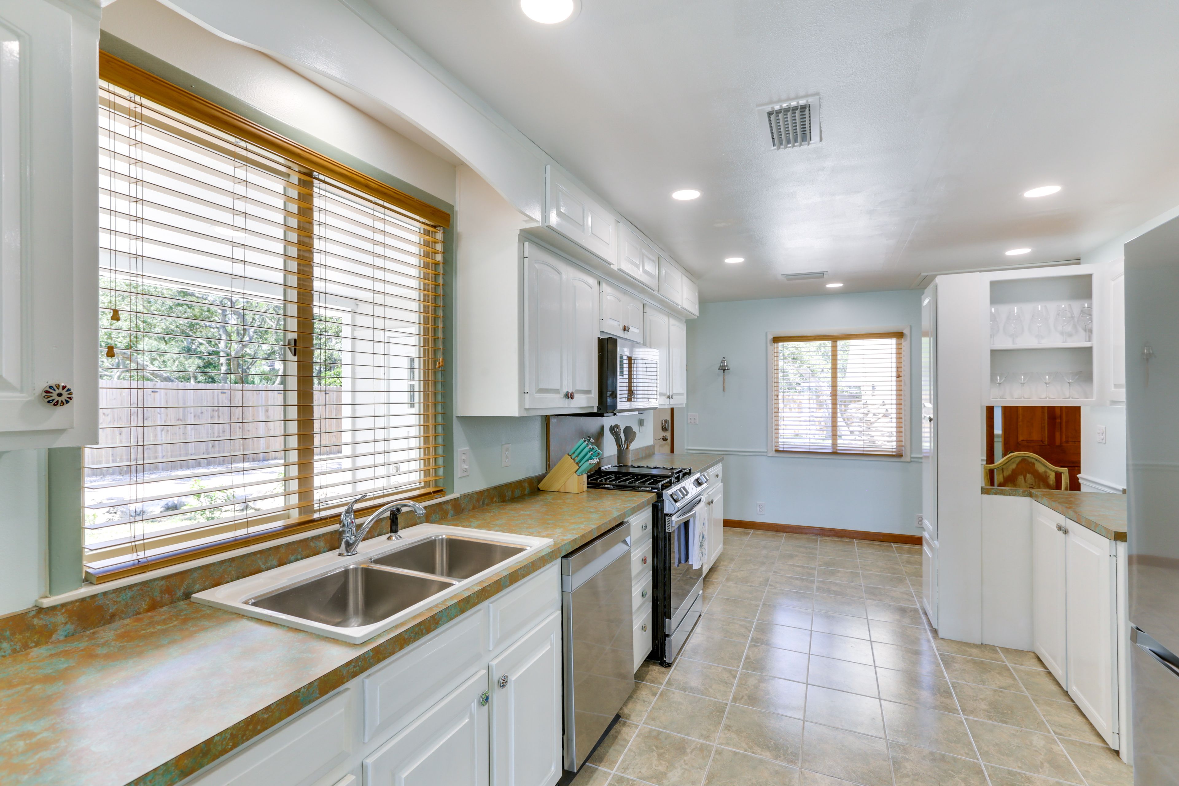 Kitchen | Cooking Basics | Dishwasher | Coffee Maker
