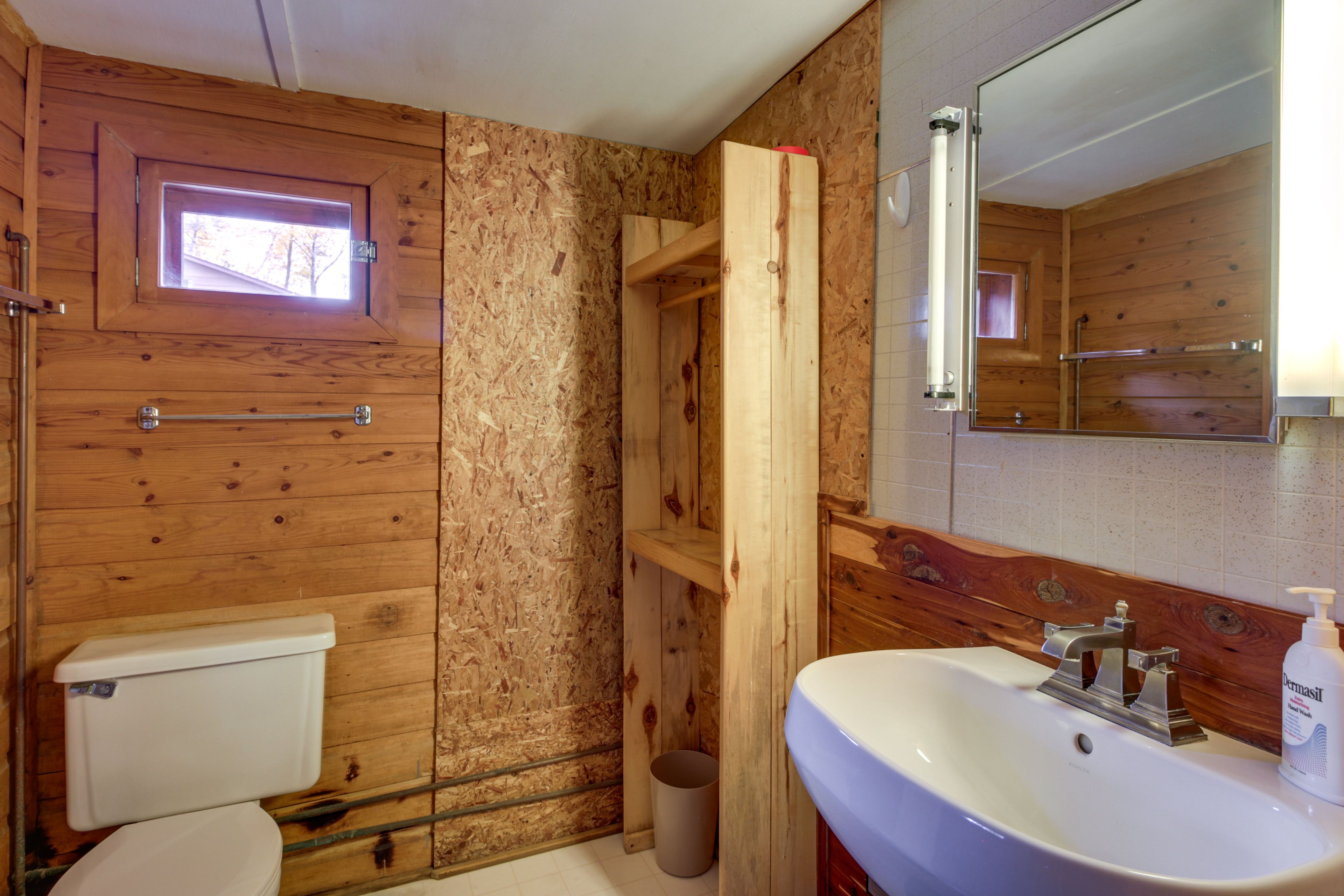 En-Suite Half Bathroom