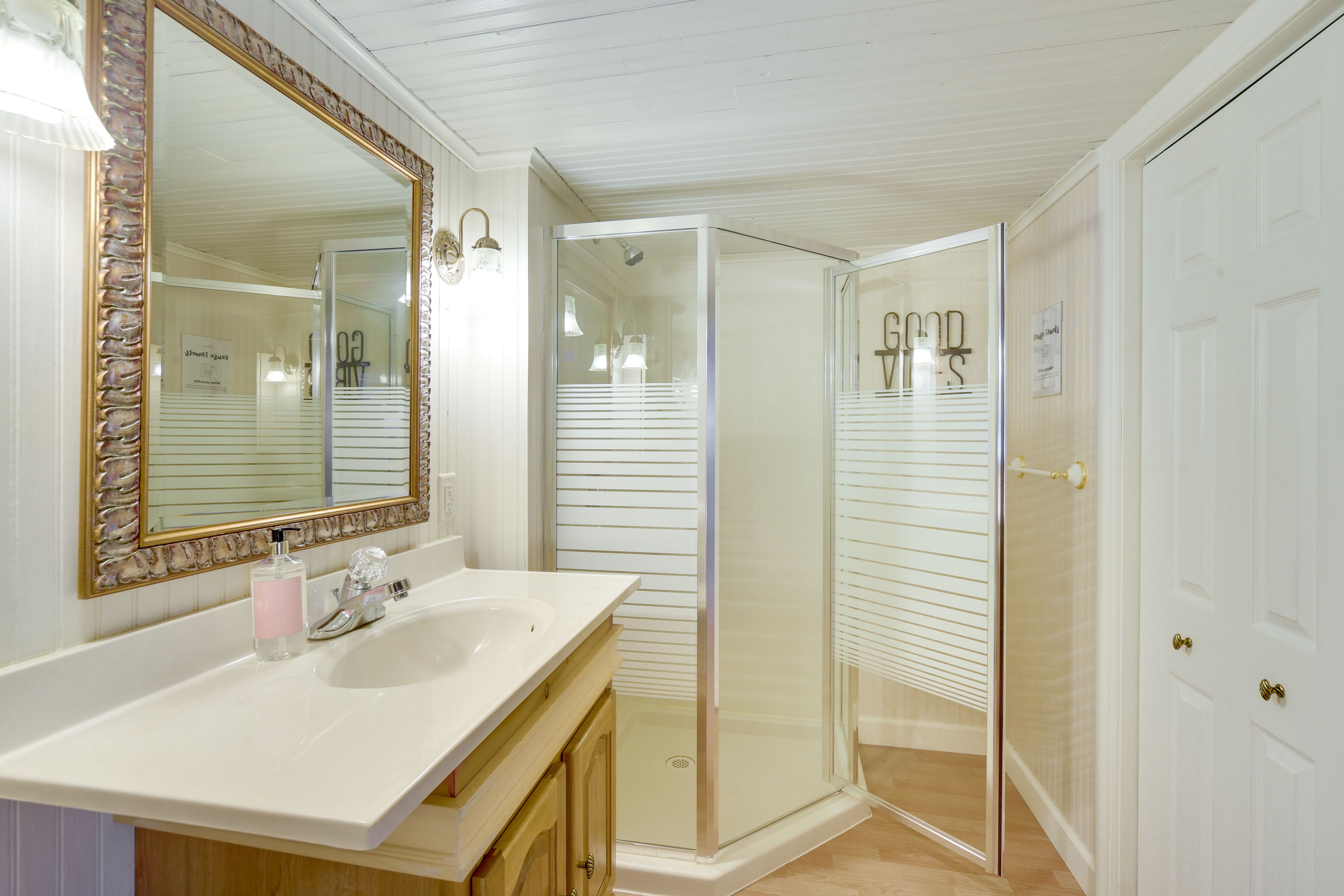 Full Bathroom | Basement