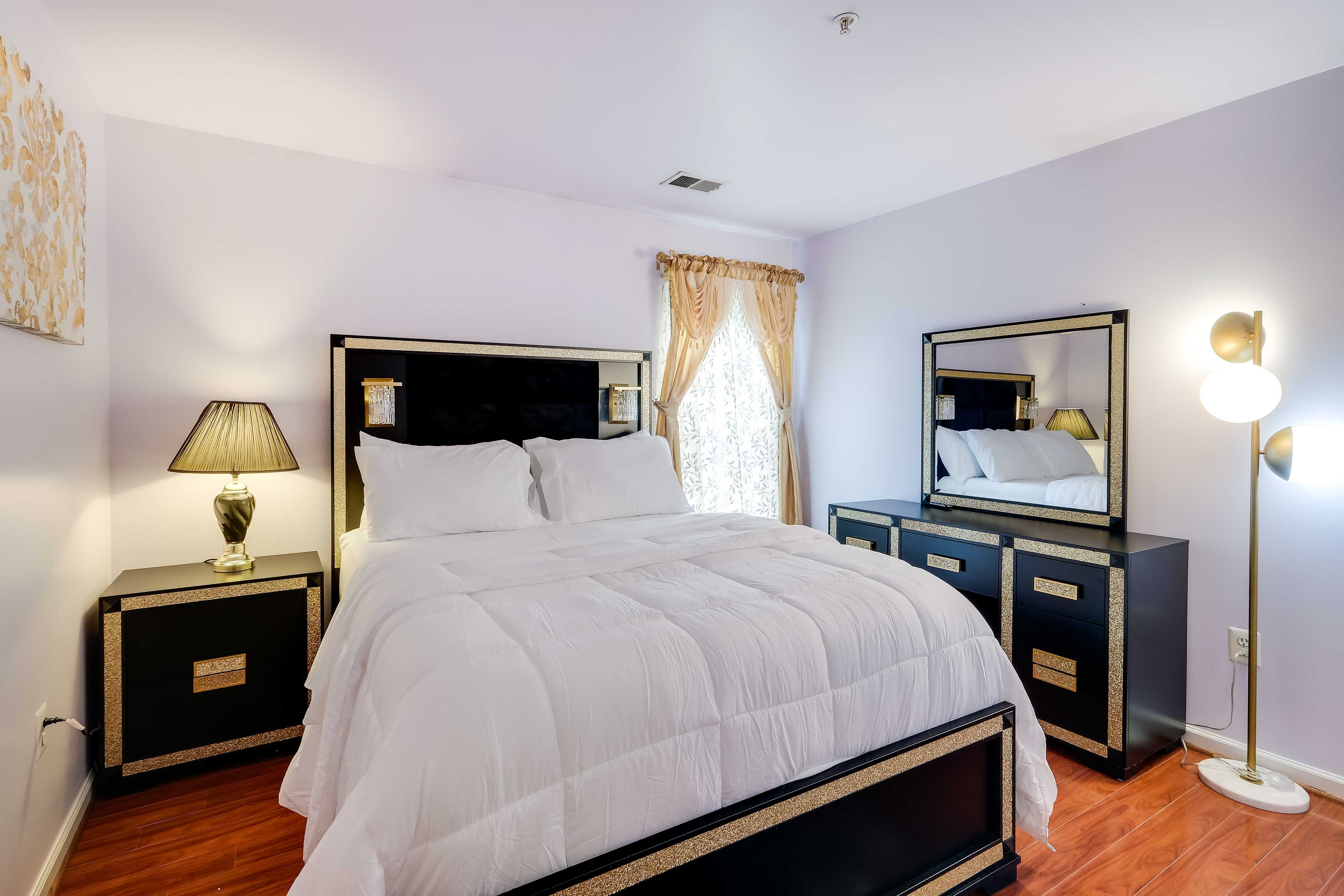 Bedroom 2 | Queen Bed | 2nd Floor
