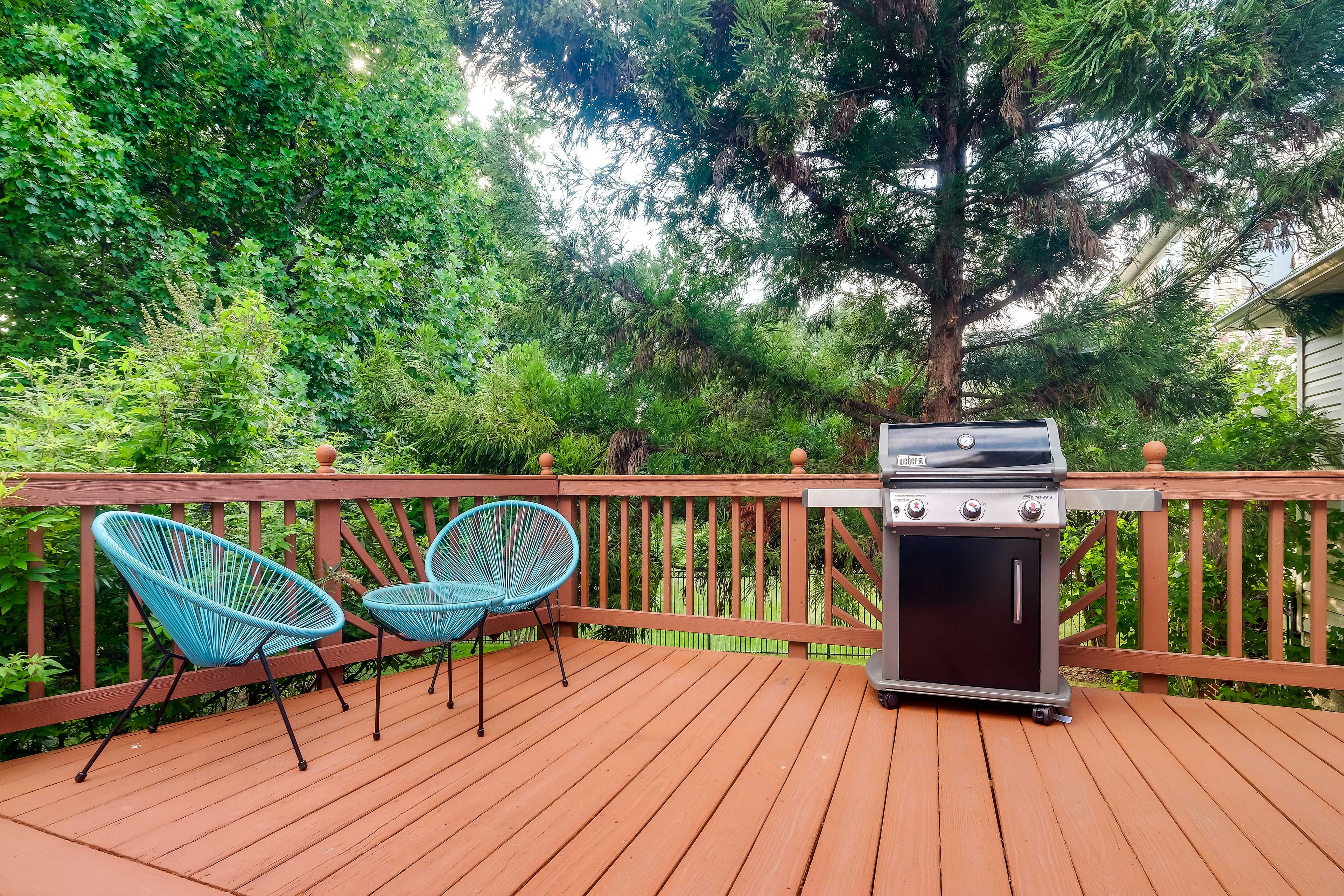 Deck | Gas Grill | Patio Furniture