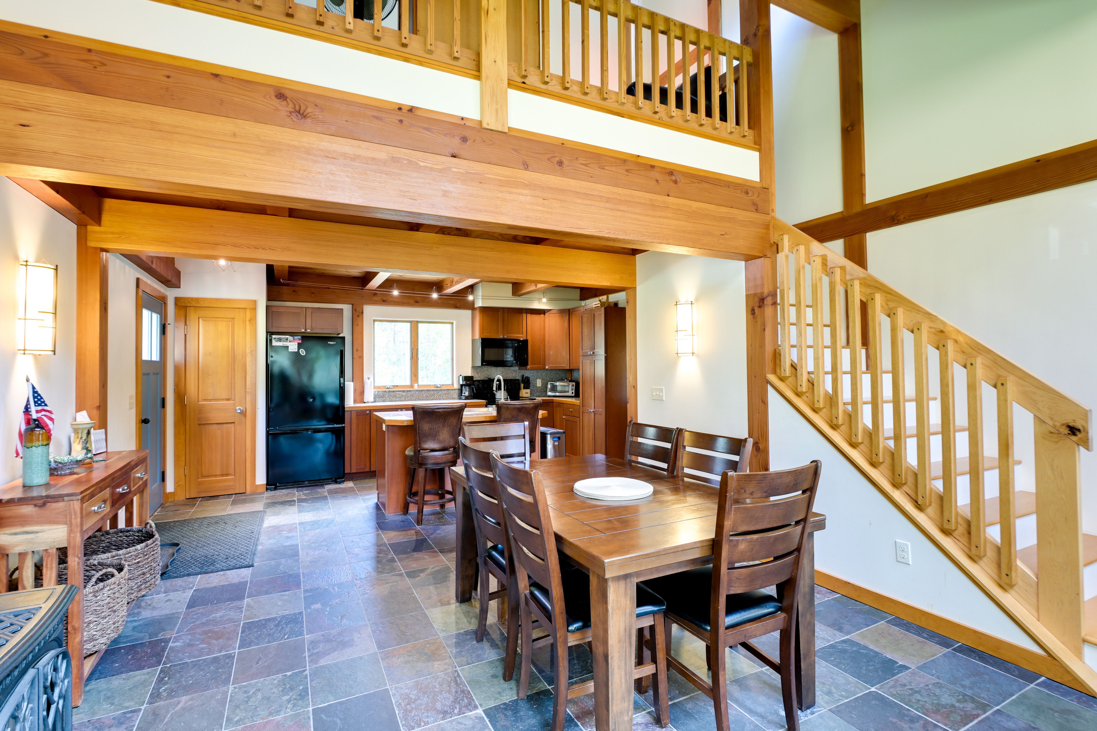 Dining Room | Dishware & Flatware Provided