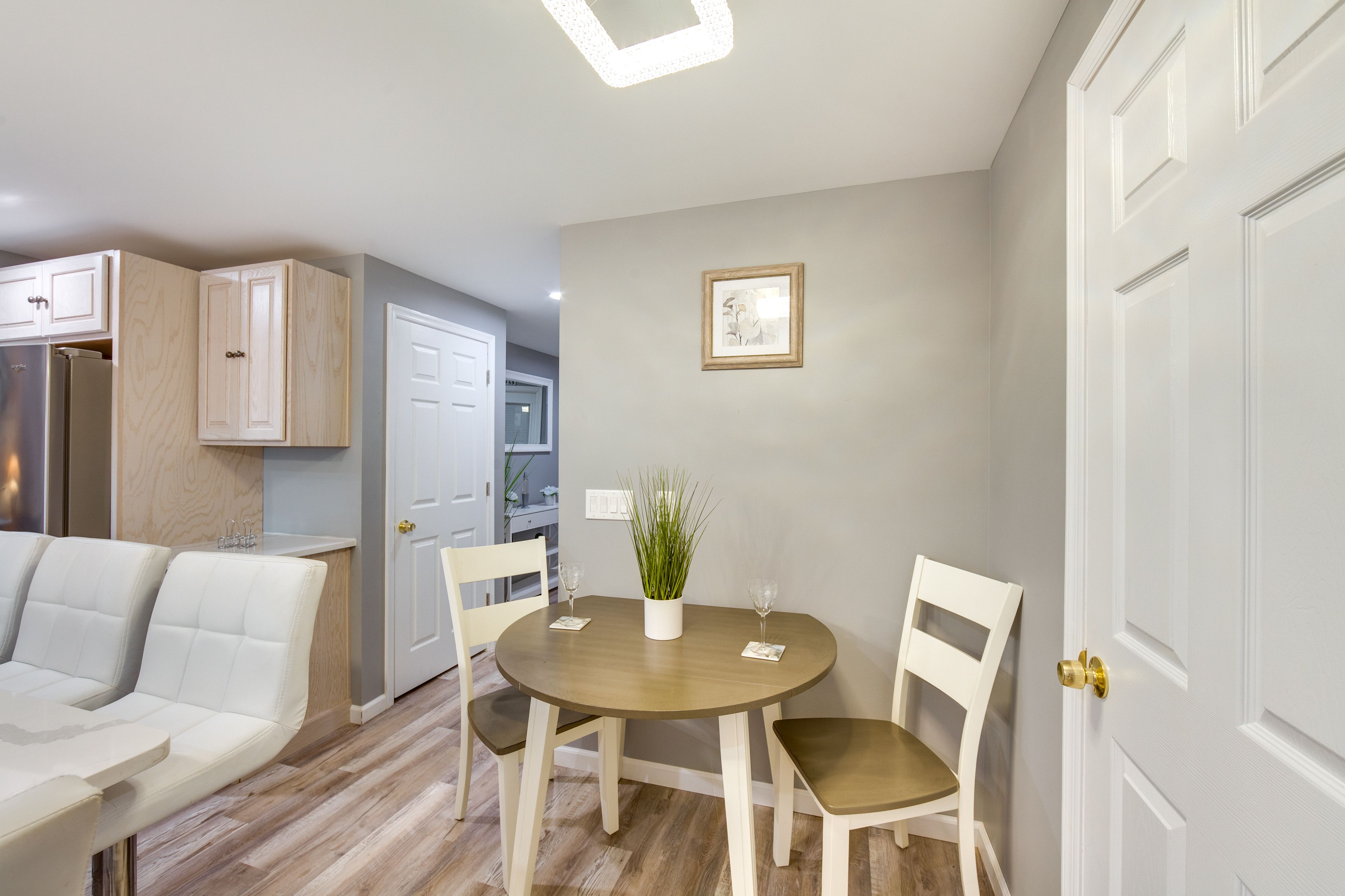 Dining Area | Well-Equipped Kitchen