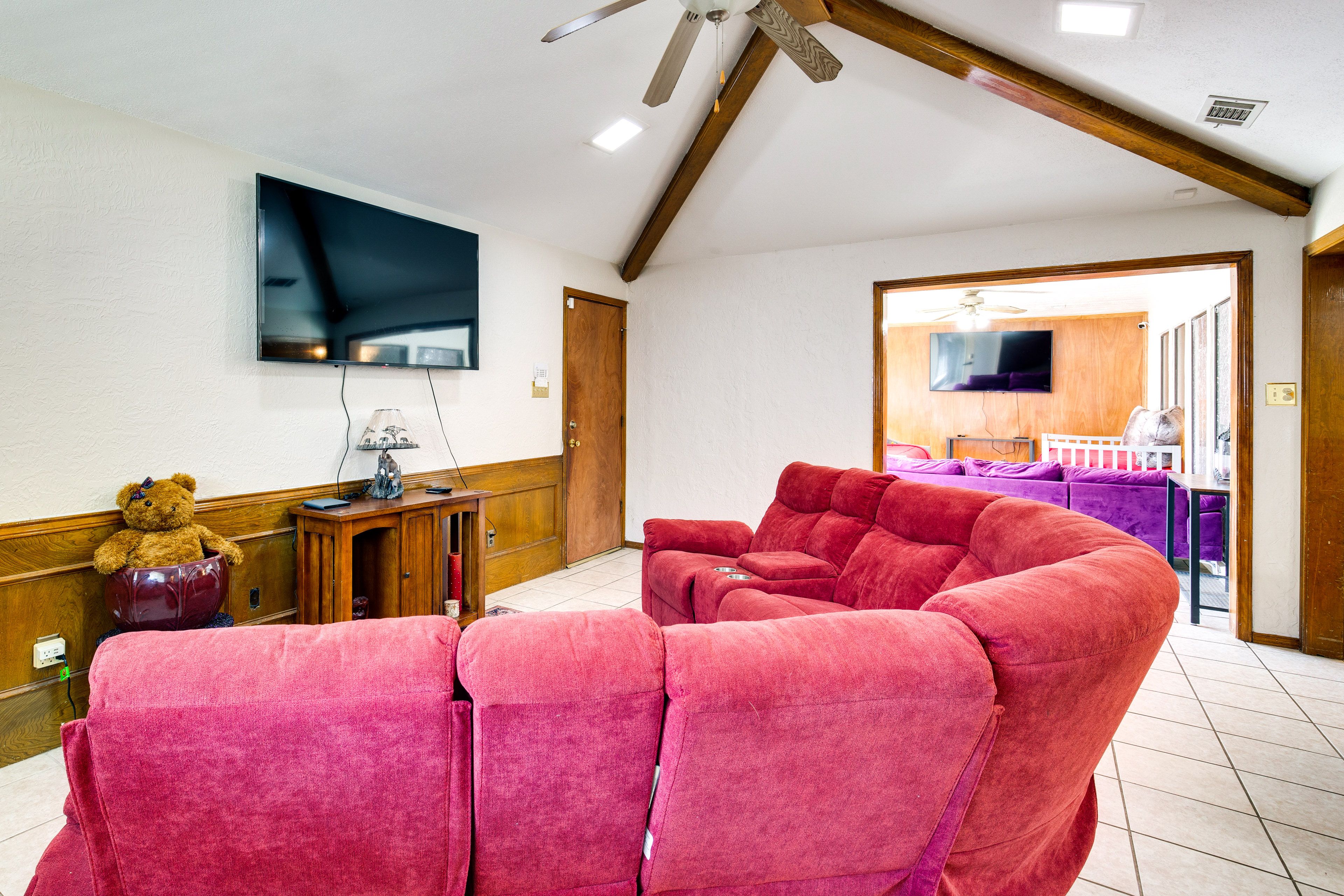 Living Room | Smart TV | Central Heating & A/C | Ceiling Fans