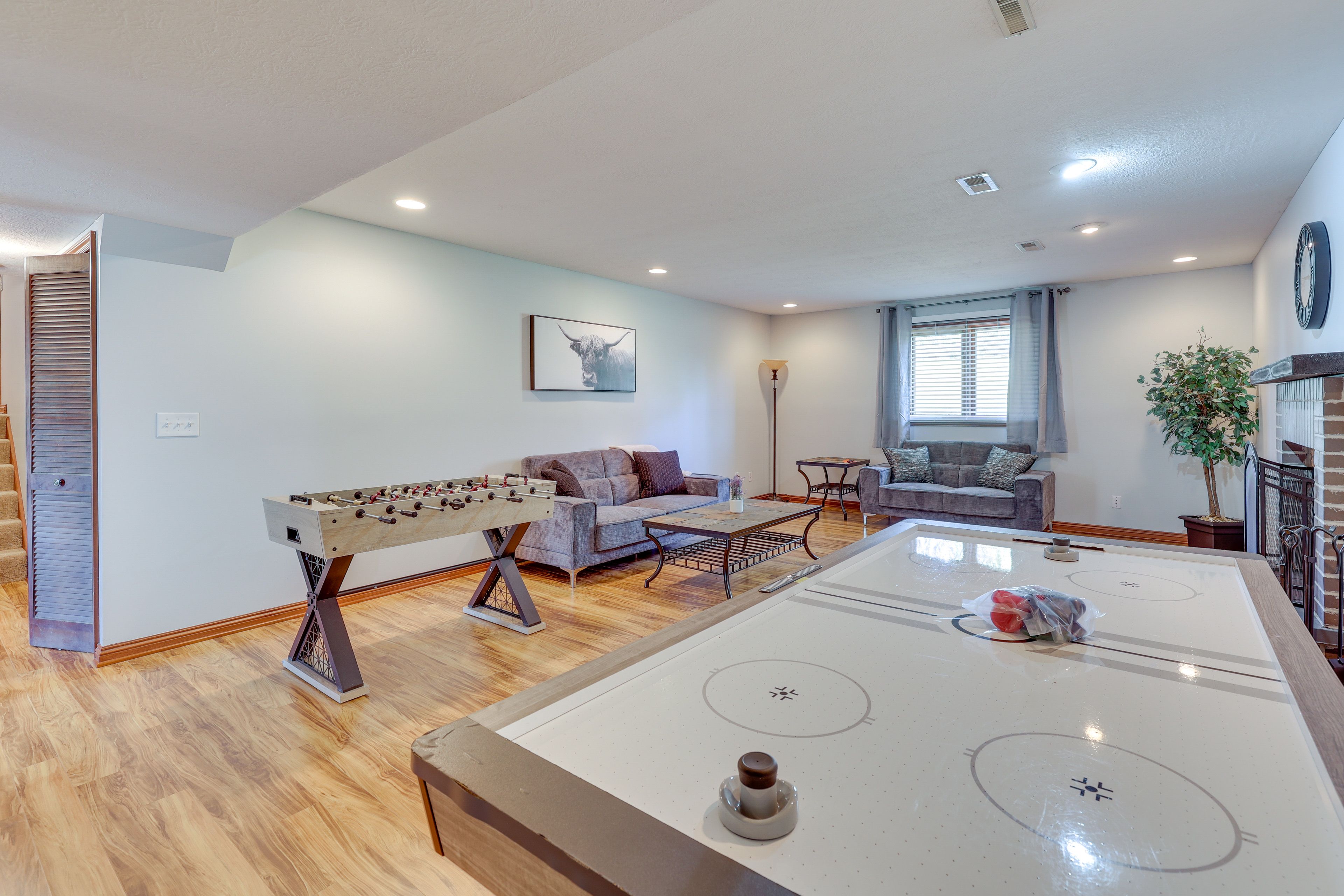 Game Room | Air Hockey | Foosball Table