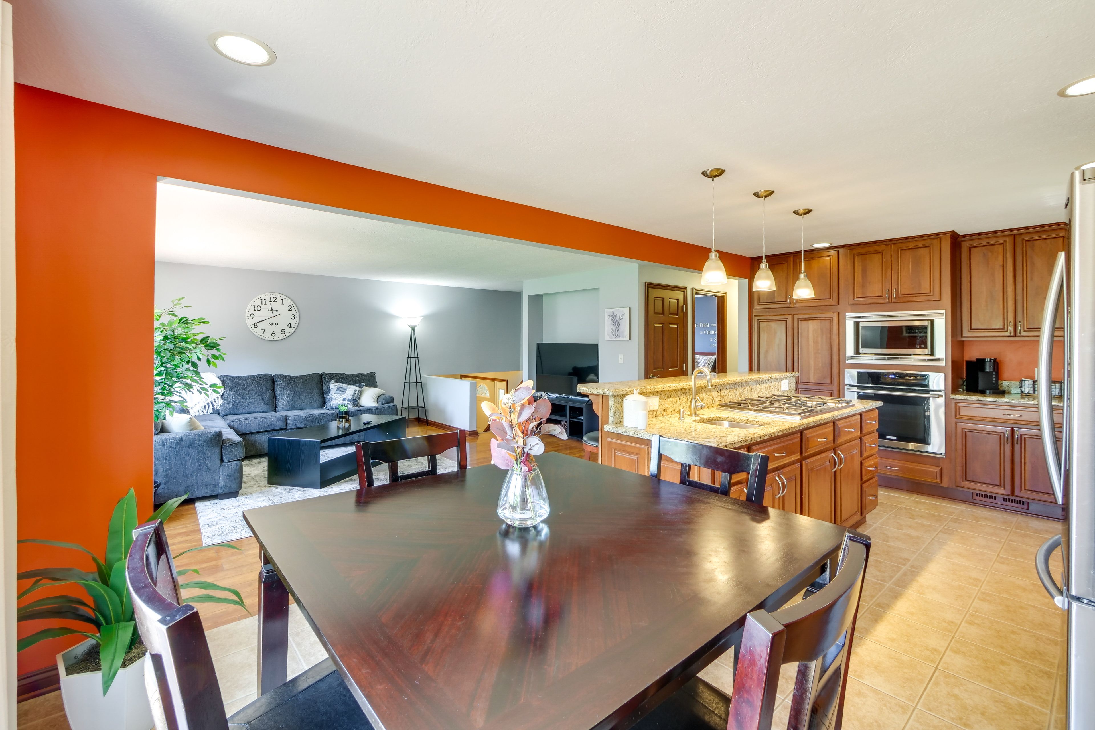 Dining Area | Dishware/Flatware Provided | High Chair