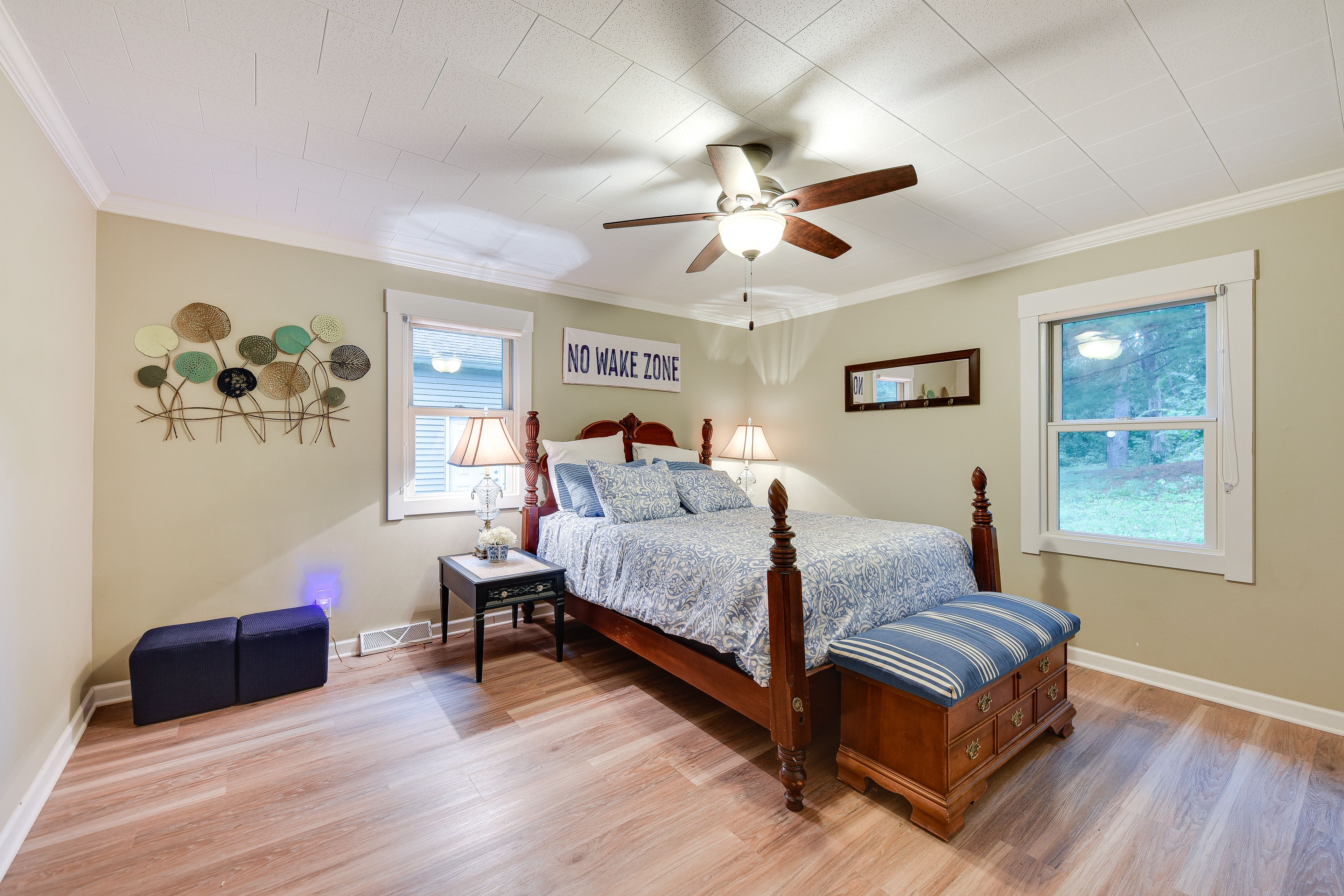 Bedroom 1 | Queen Bed | 1st Floor | Linens Provided