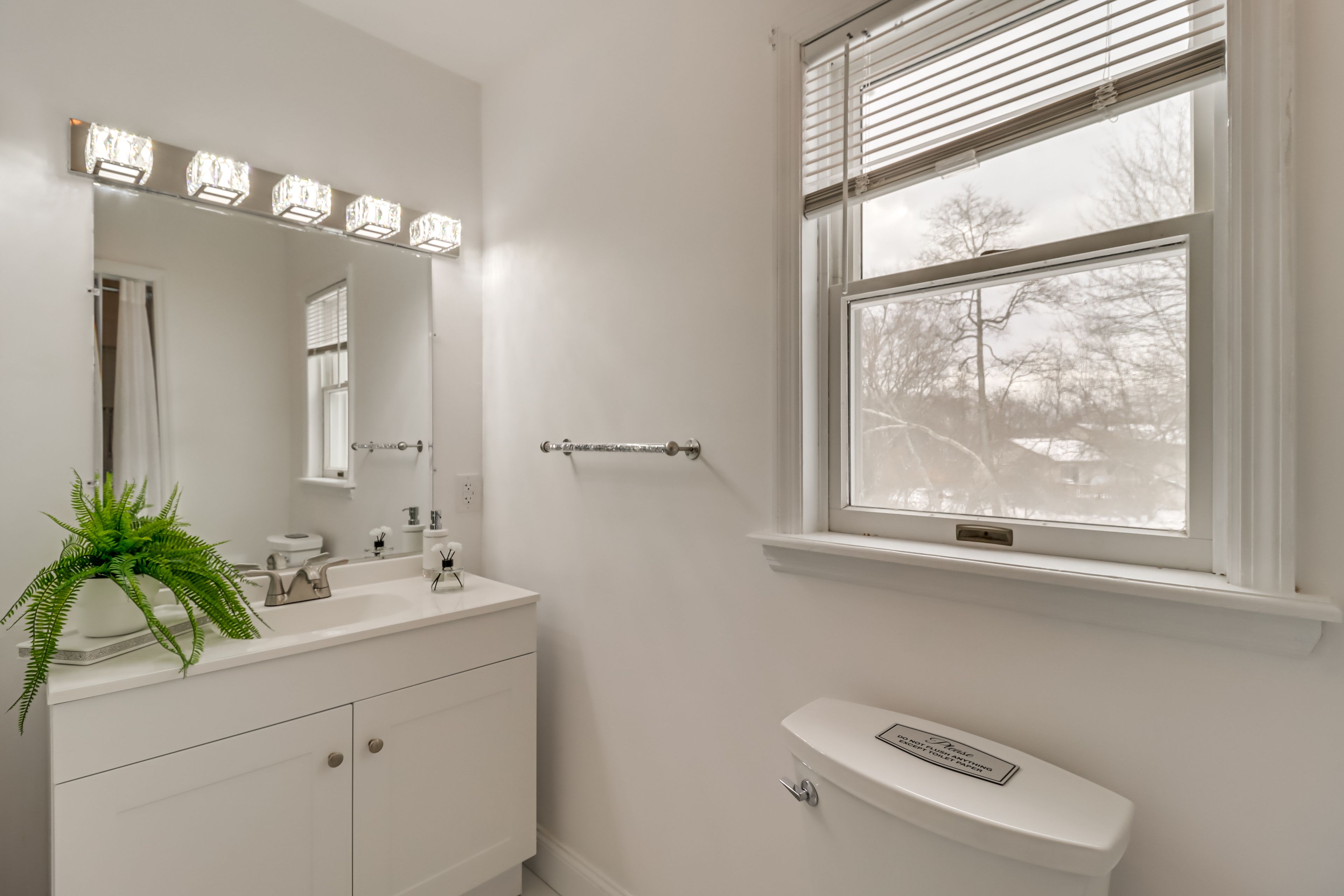 Half Bathroom | 1st Floor