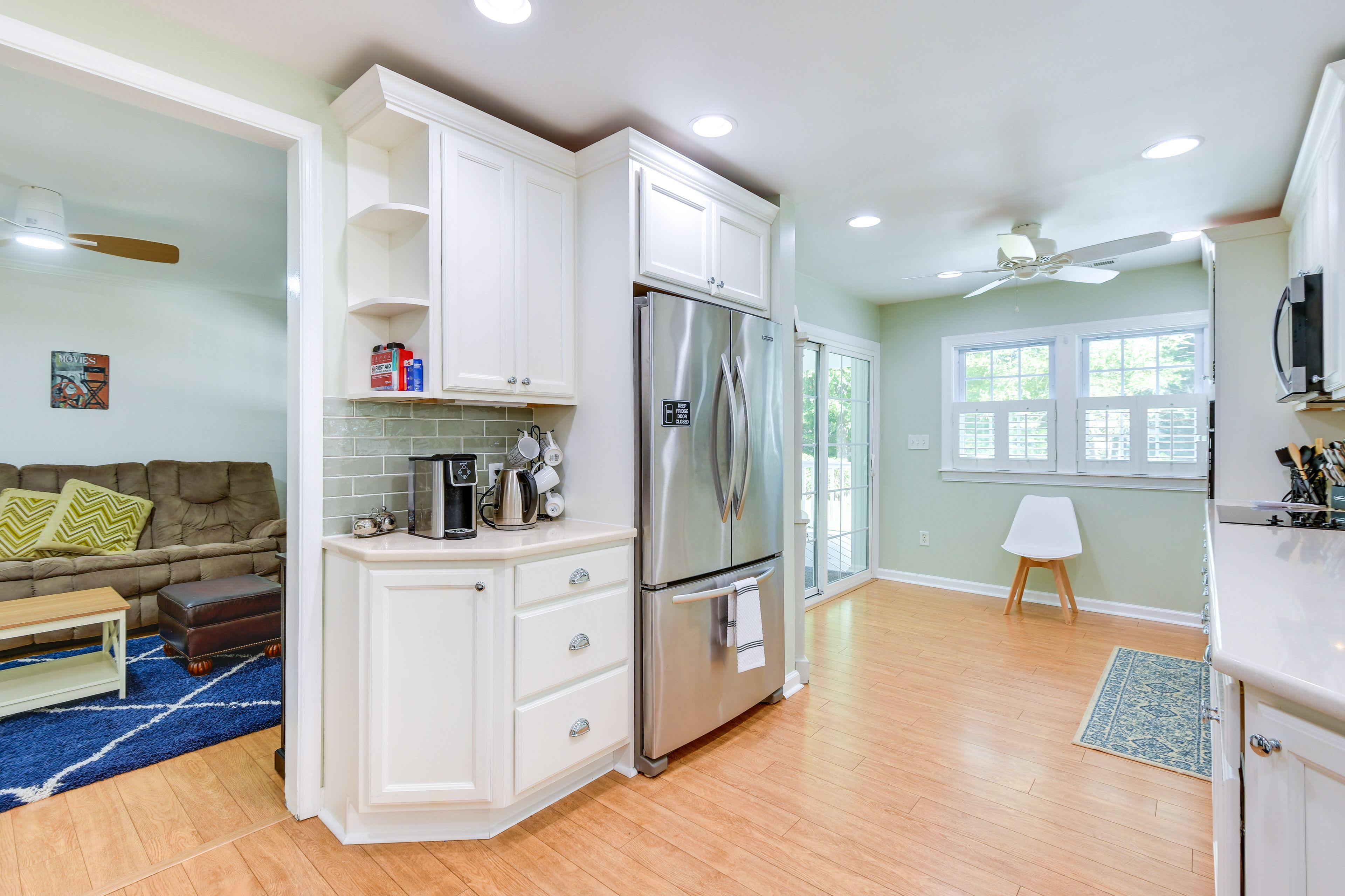 Kitchen | Cooking Basics | Toaster Oven | Screened Porch Access