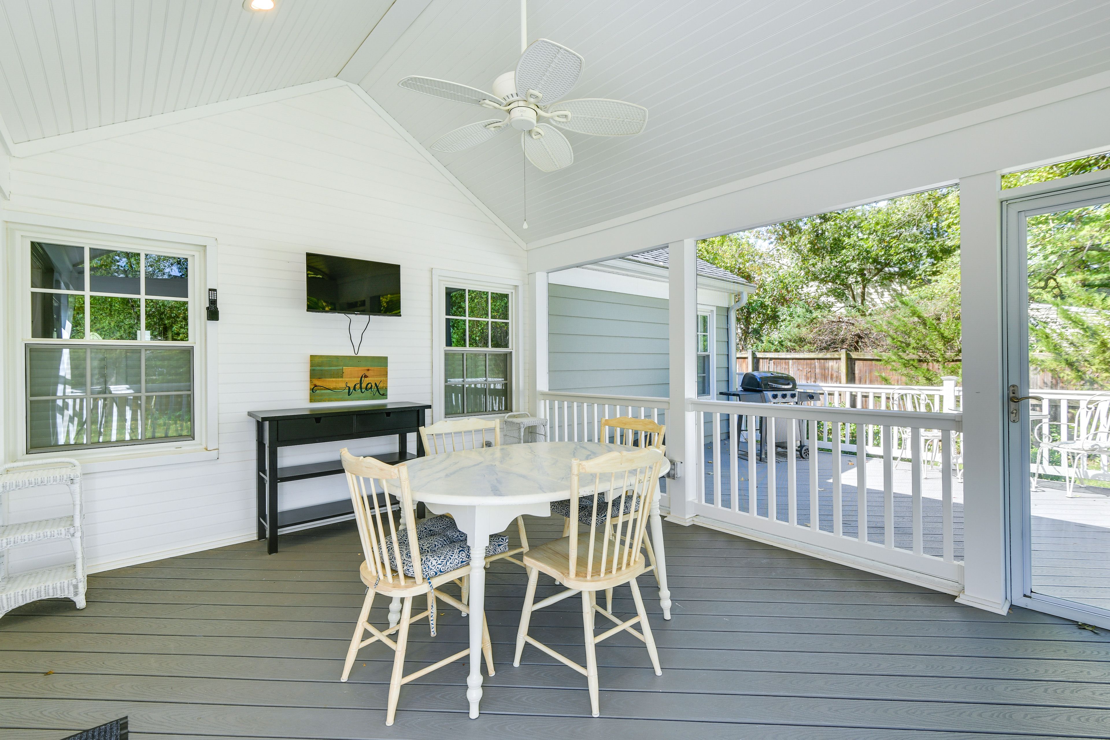 Screened Porch | Outdoor Dining | Smart TV