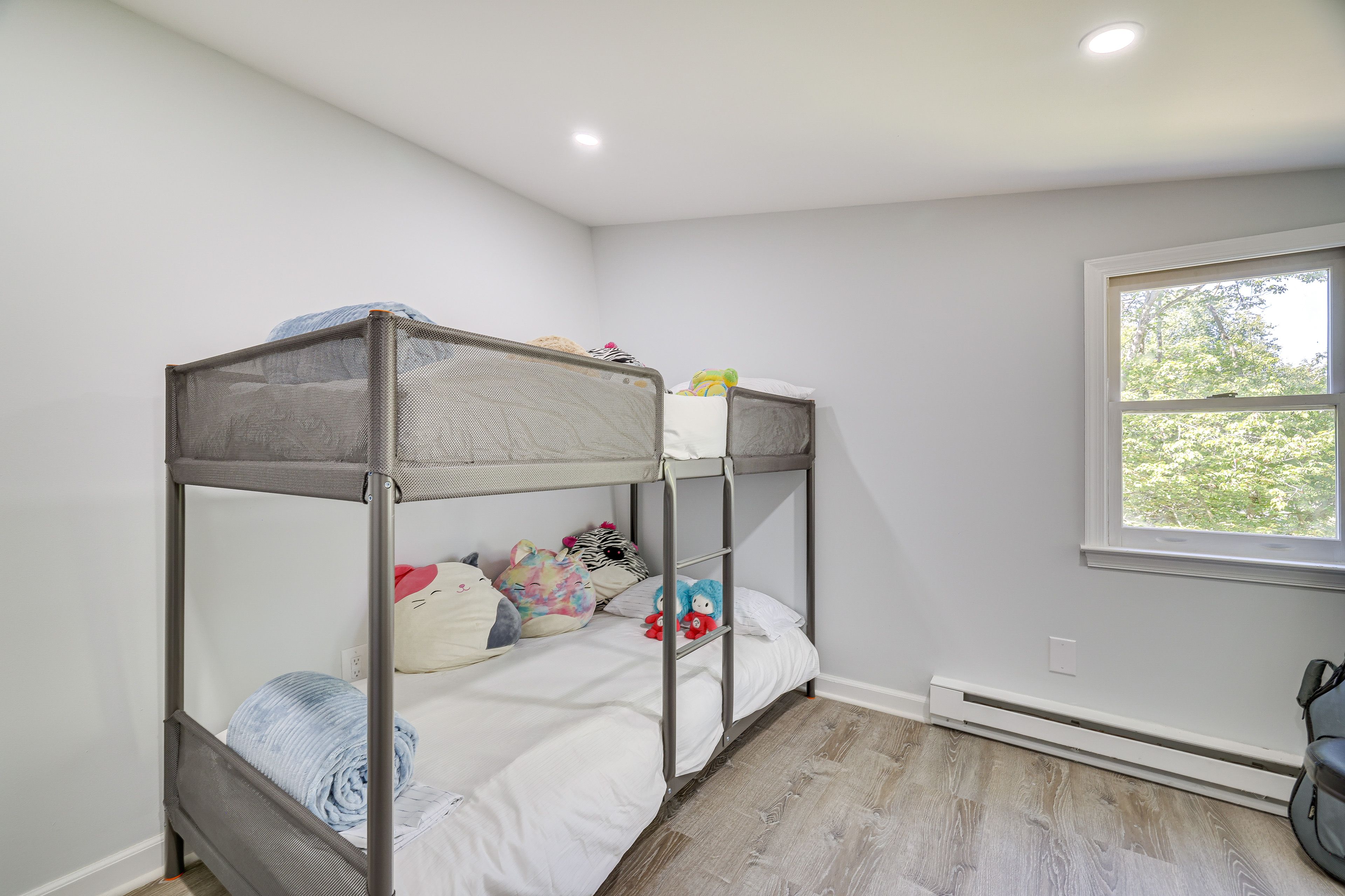 Bedroom 5 | Twin Bunk Bed | Smart TV