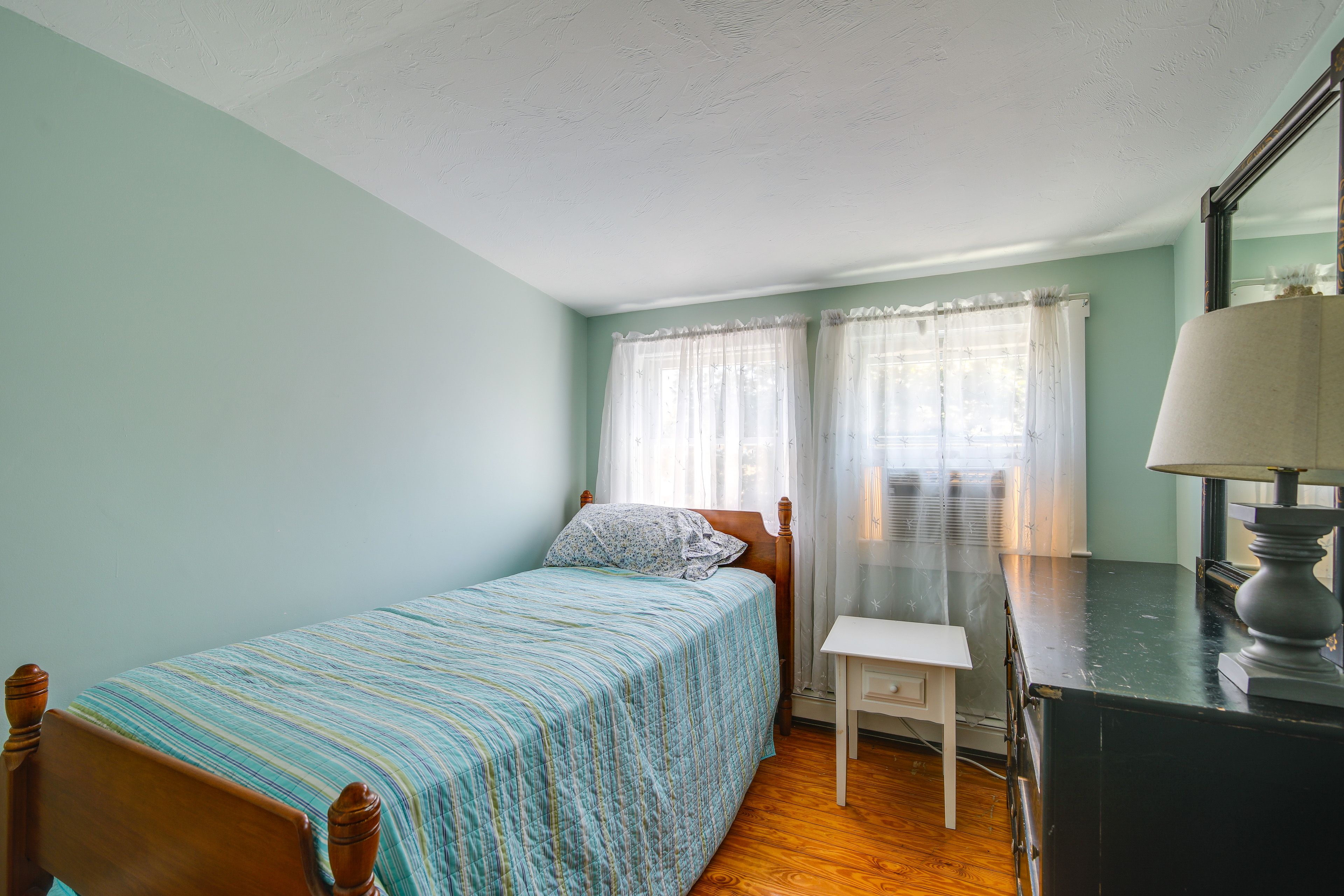 Bedroom 4 | 2nd Floor | Twin Bed
