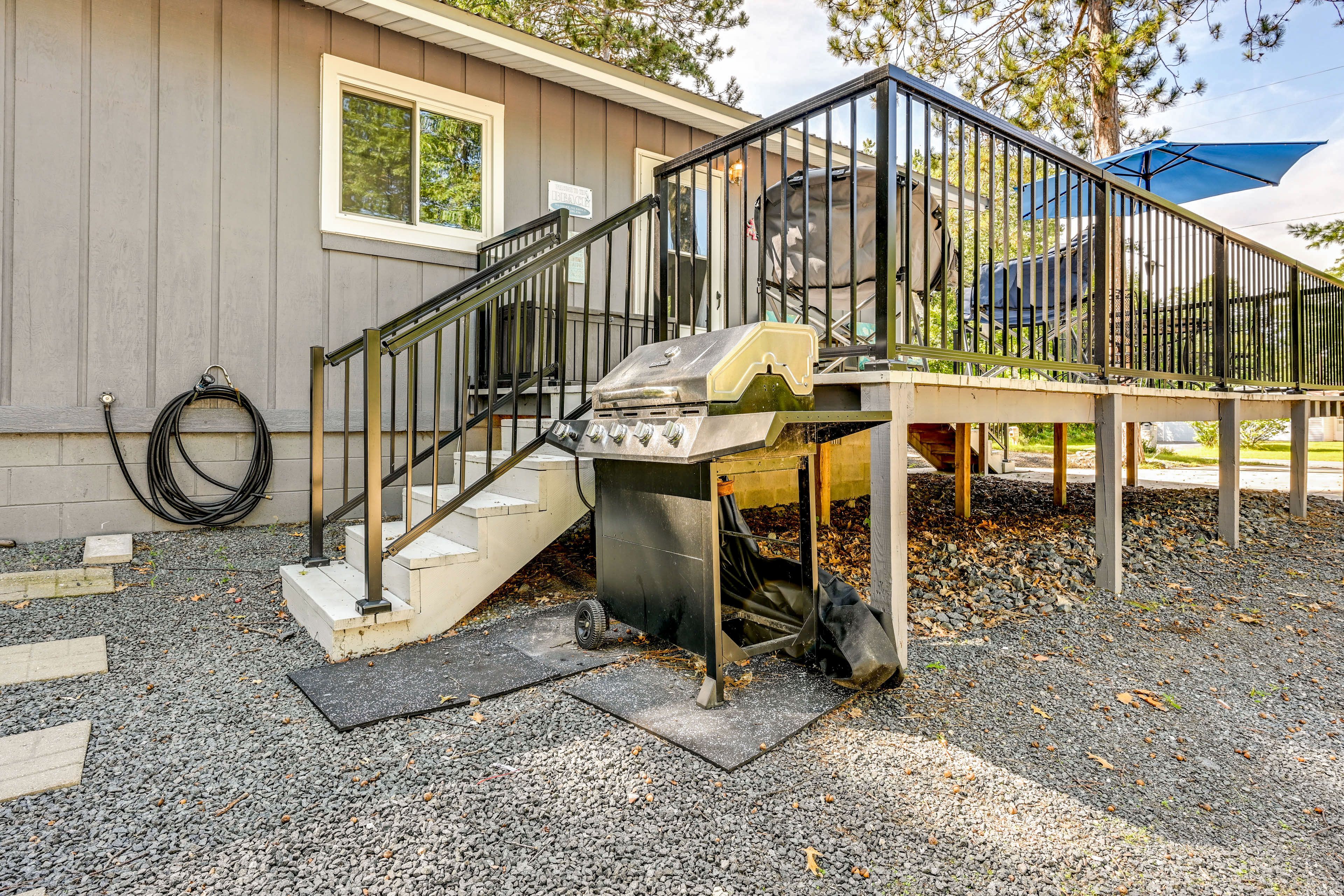 Private Patio | Gas Grill